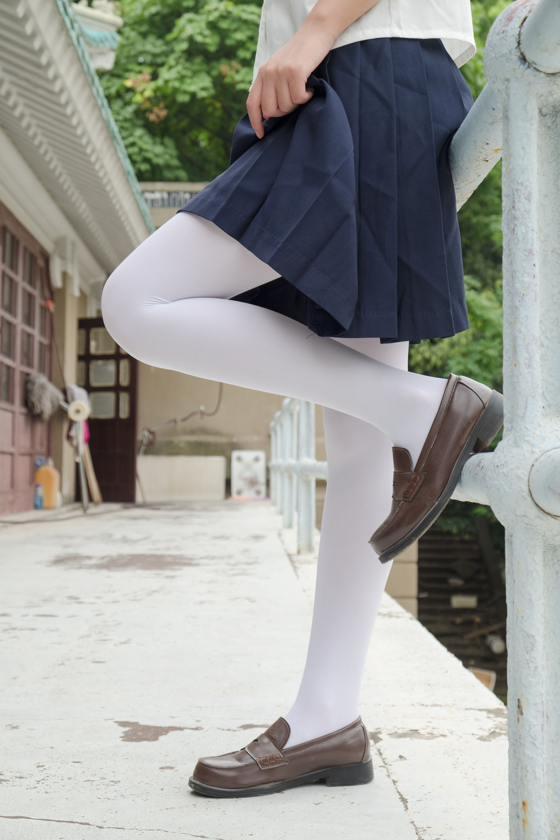 R15-034 户外白丝秀-图35
