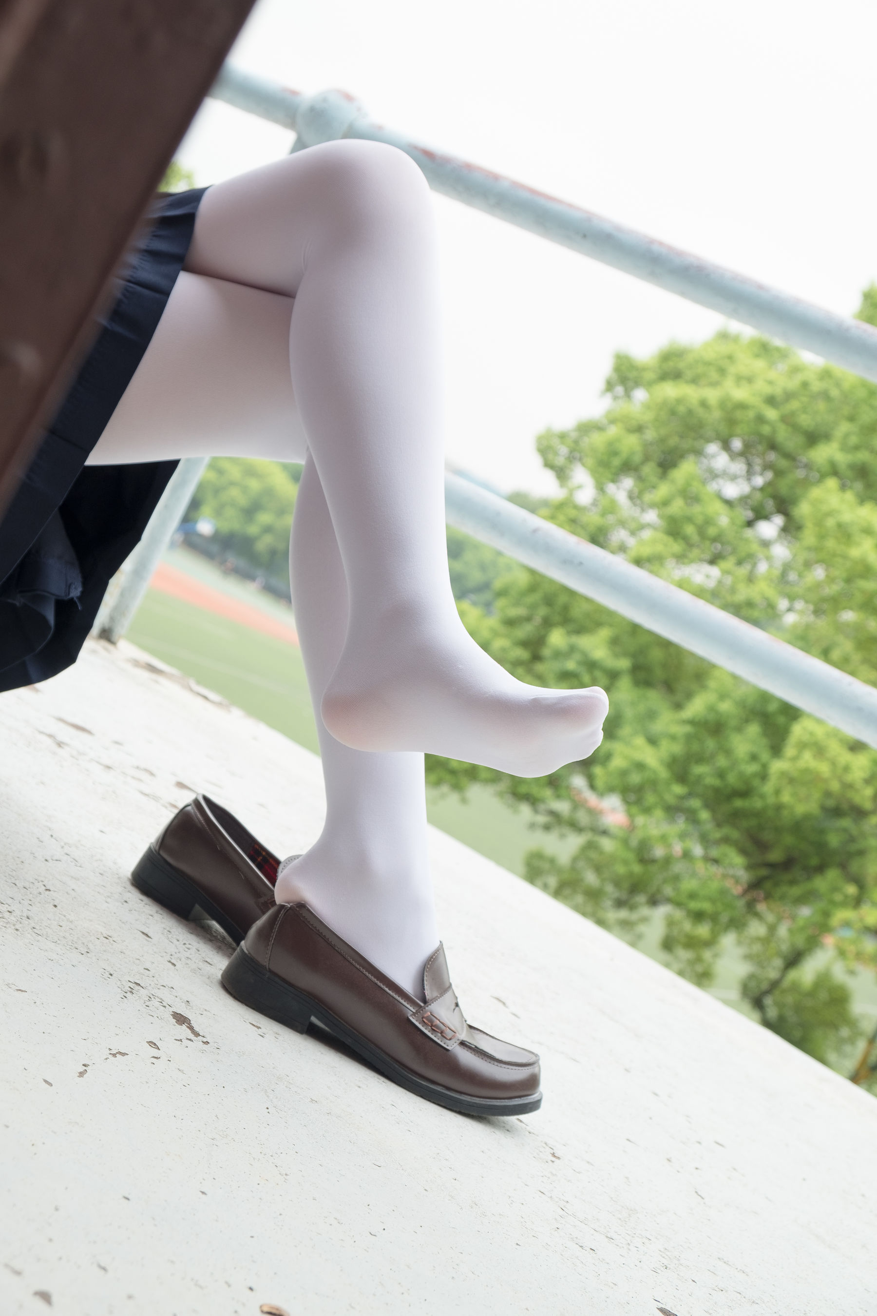 R15-034 户外白丝秀-图46