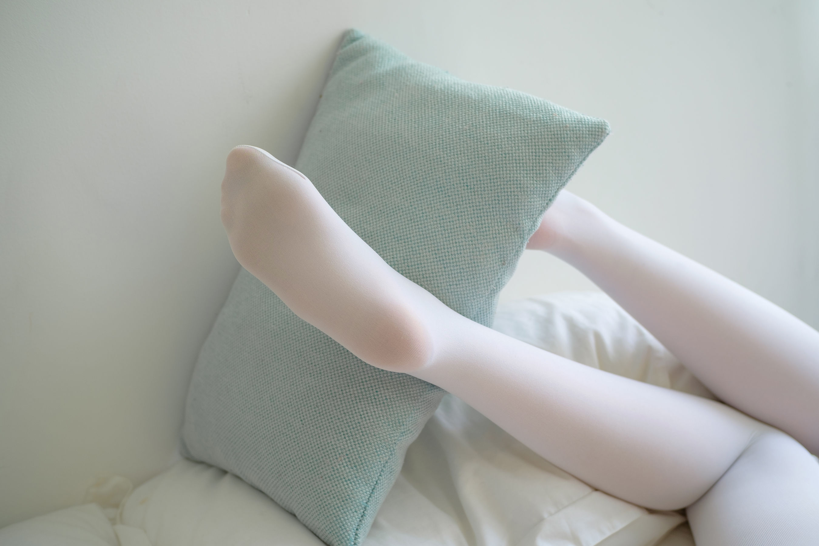 R15-035 粉红少女白丝美足-图55