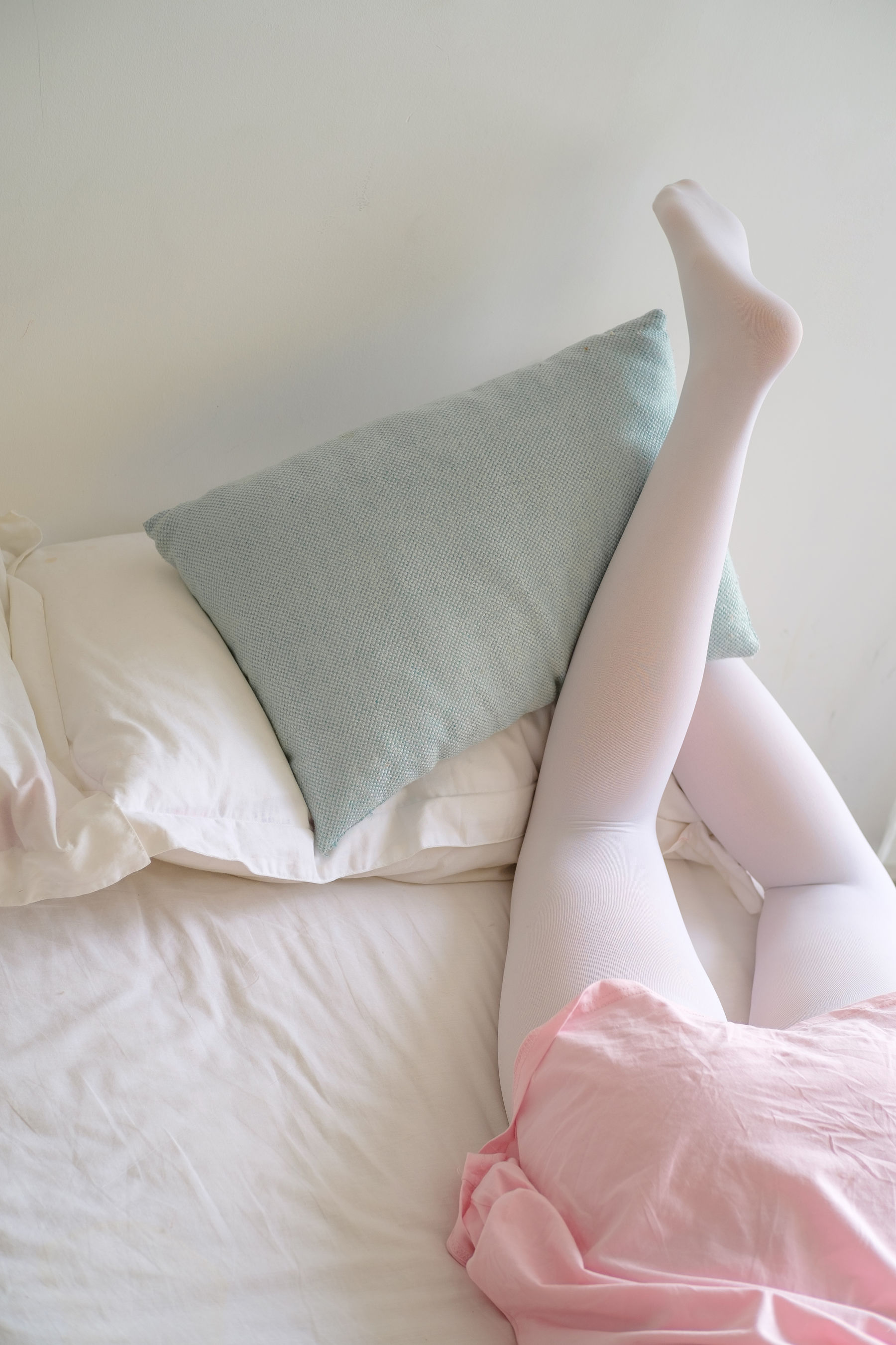 R15-035 粉红少女白丝美足-图62