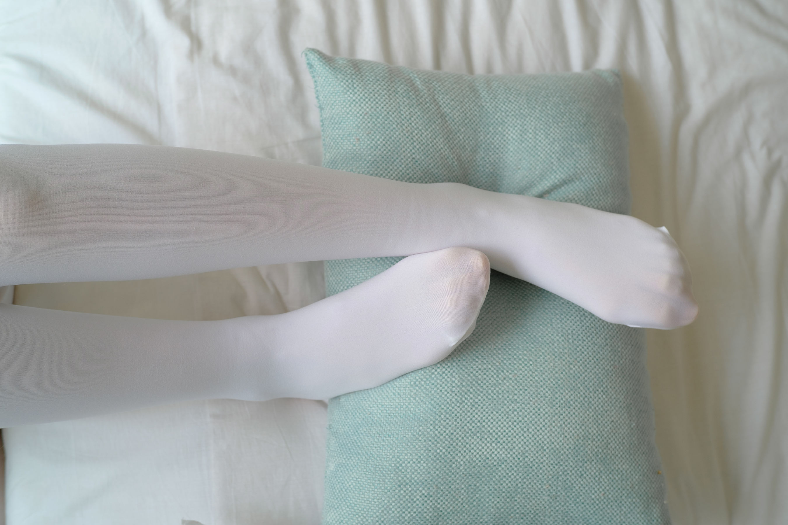 R15-035 粉红少女白丝美足-图82