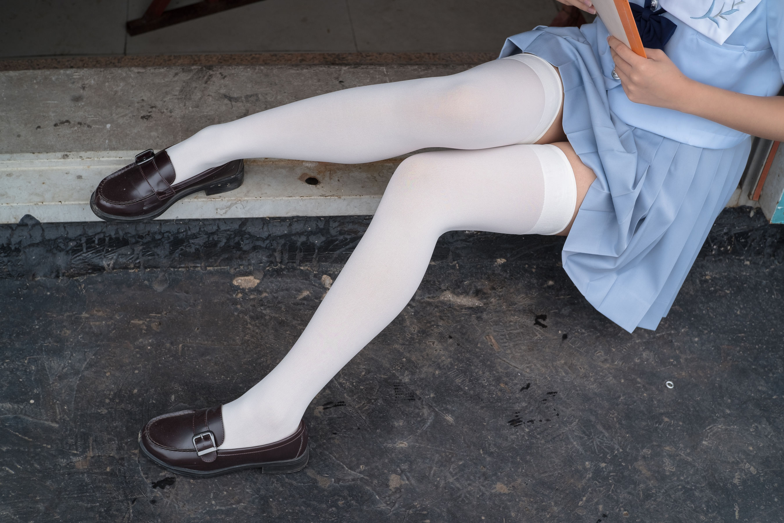 R15-036 白丝高考学妹-图18