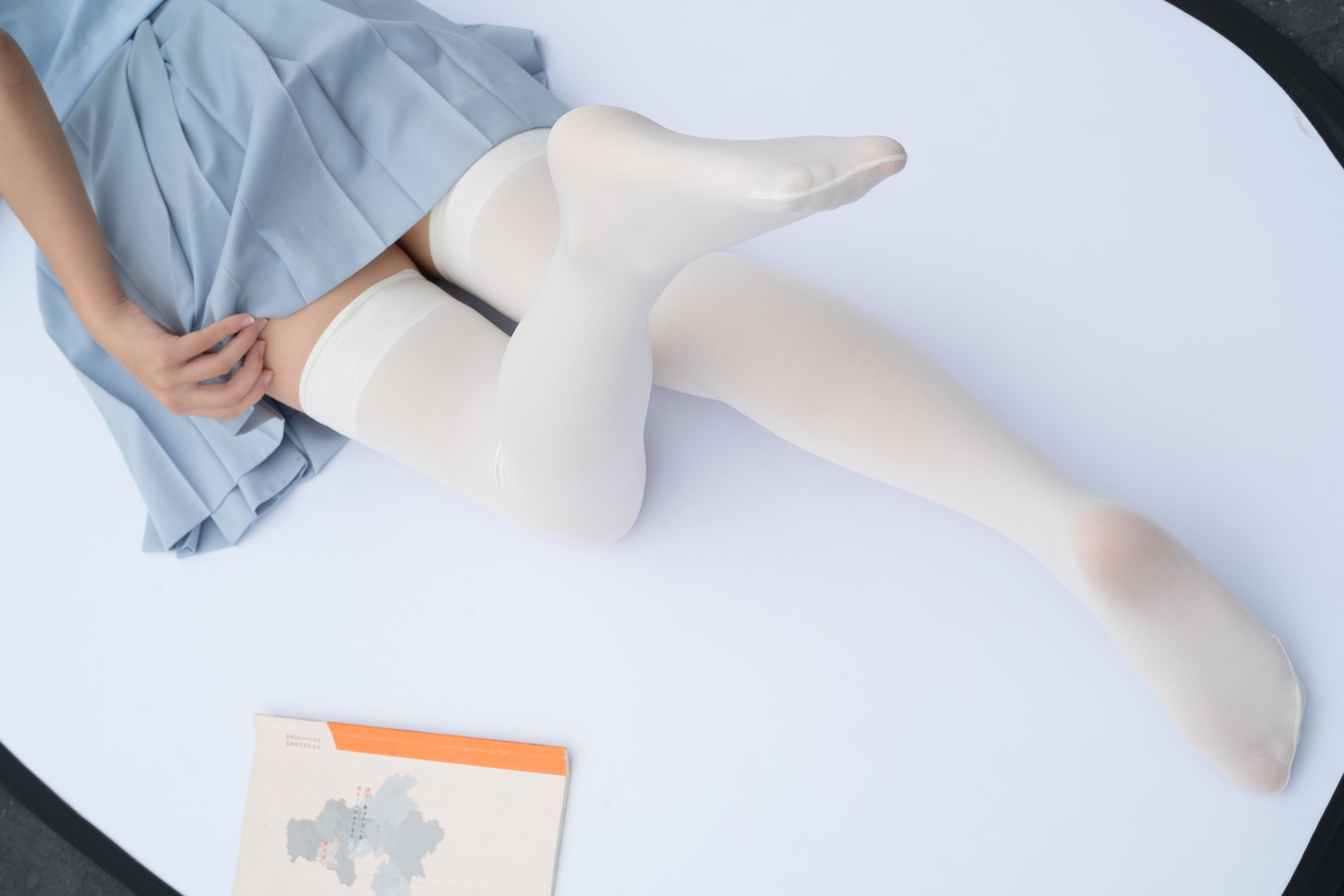 R15-036 白丝高考学妹-图38
