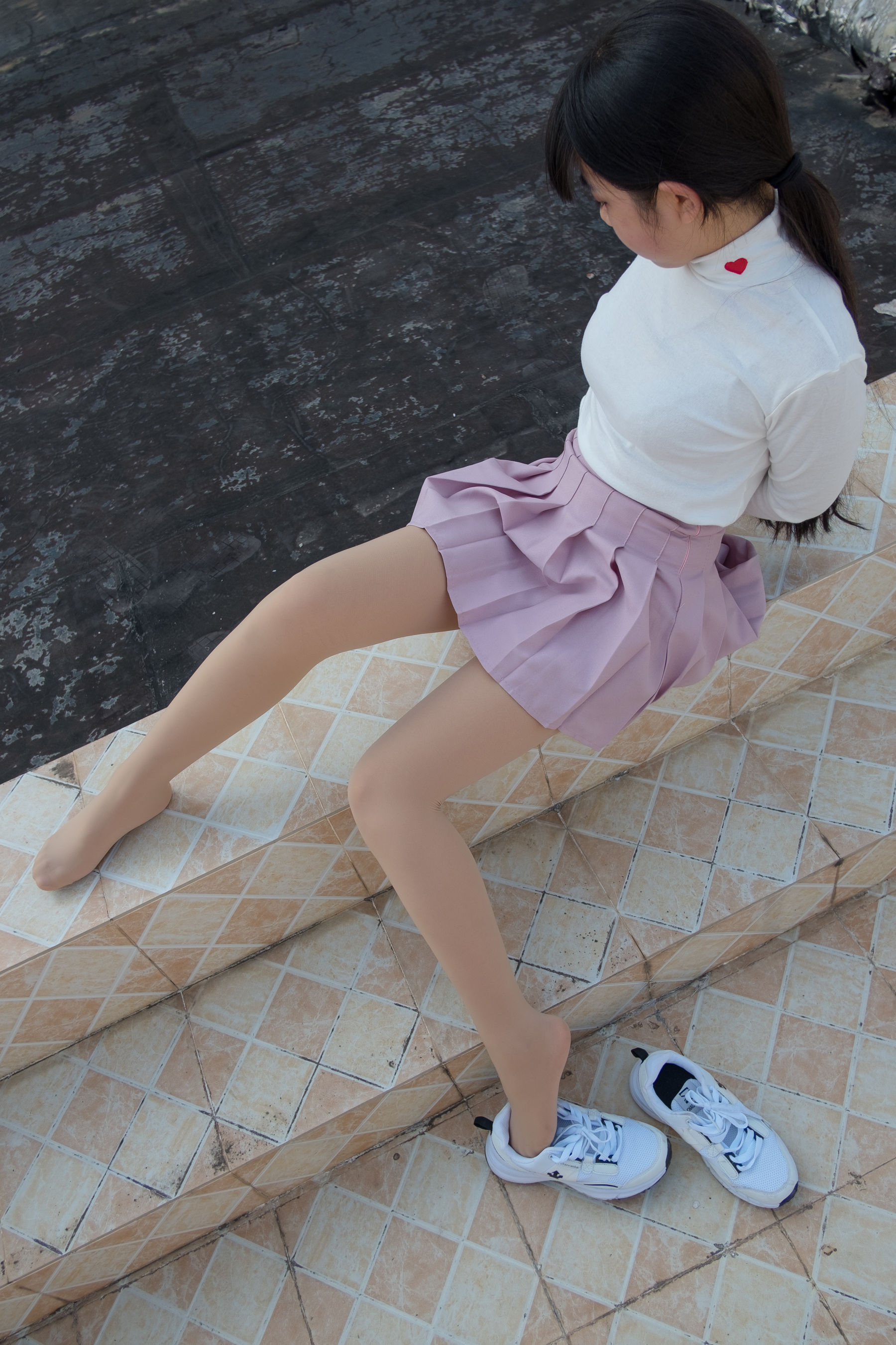 R15-038 肉丝大胸妹-图41