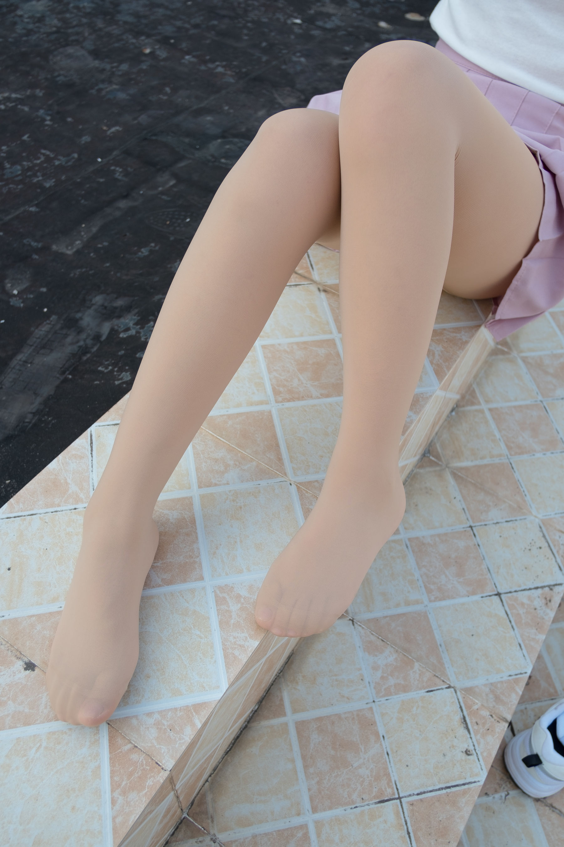 R15-038 肉丝大胸妹-图50