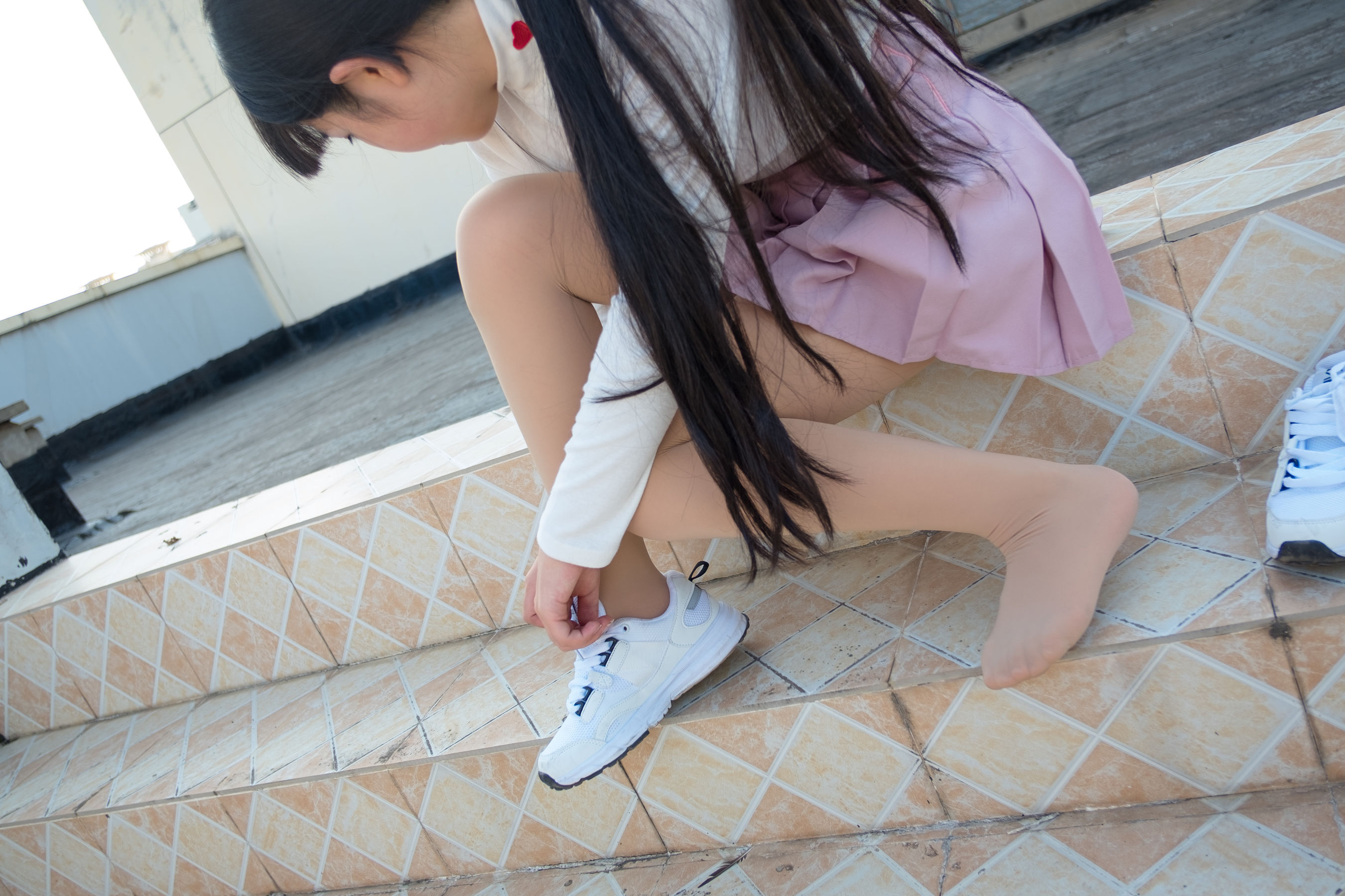 R15-038 肉丝大胸妹-图58