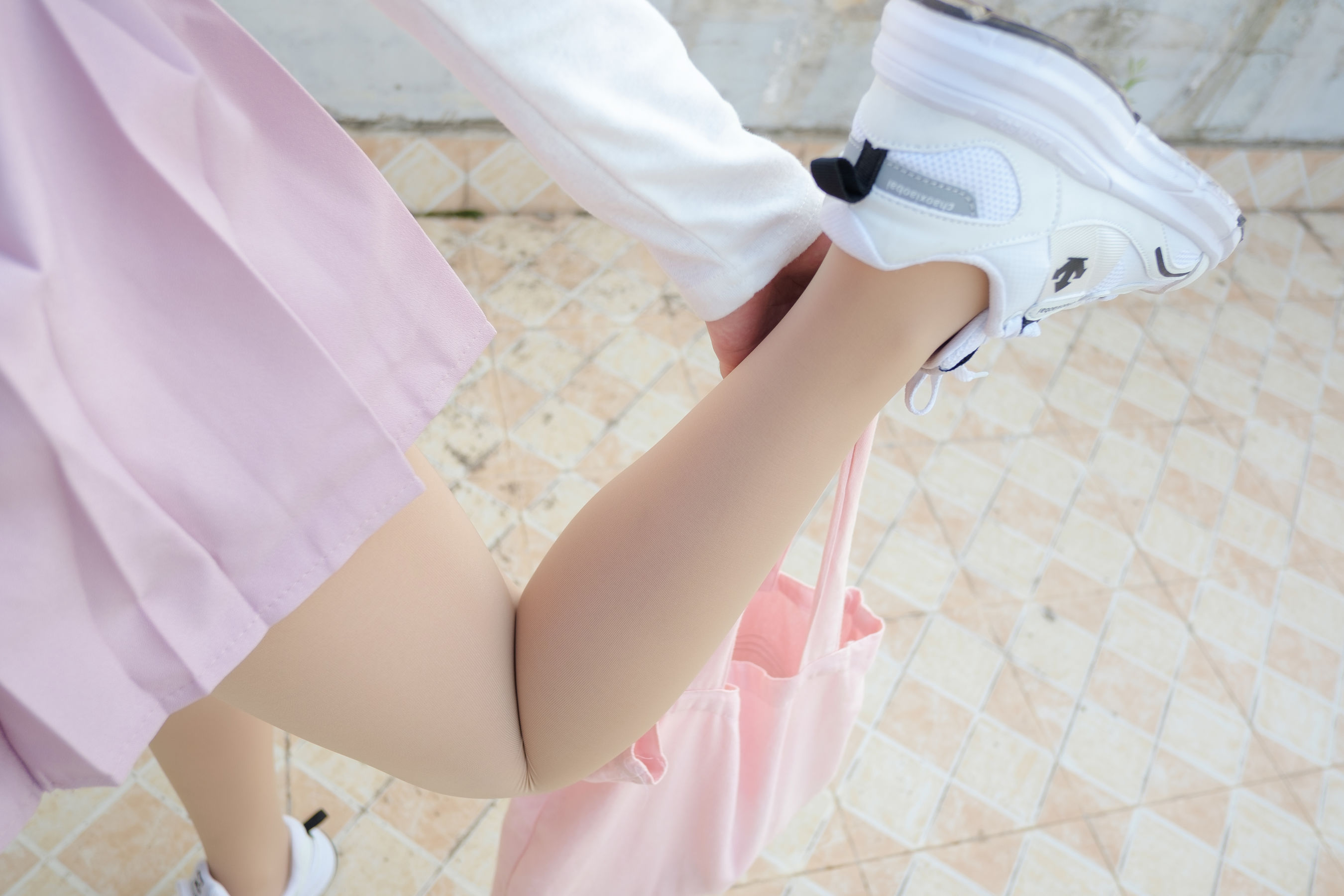R15-038 肉丝大胸妹-图91