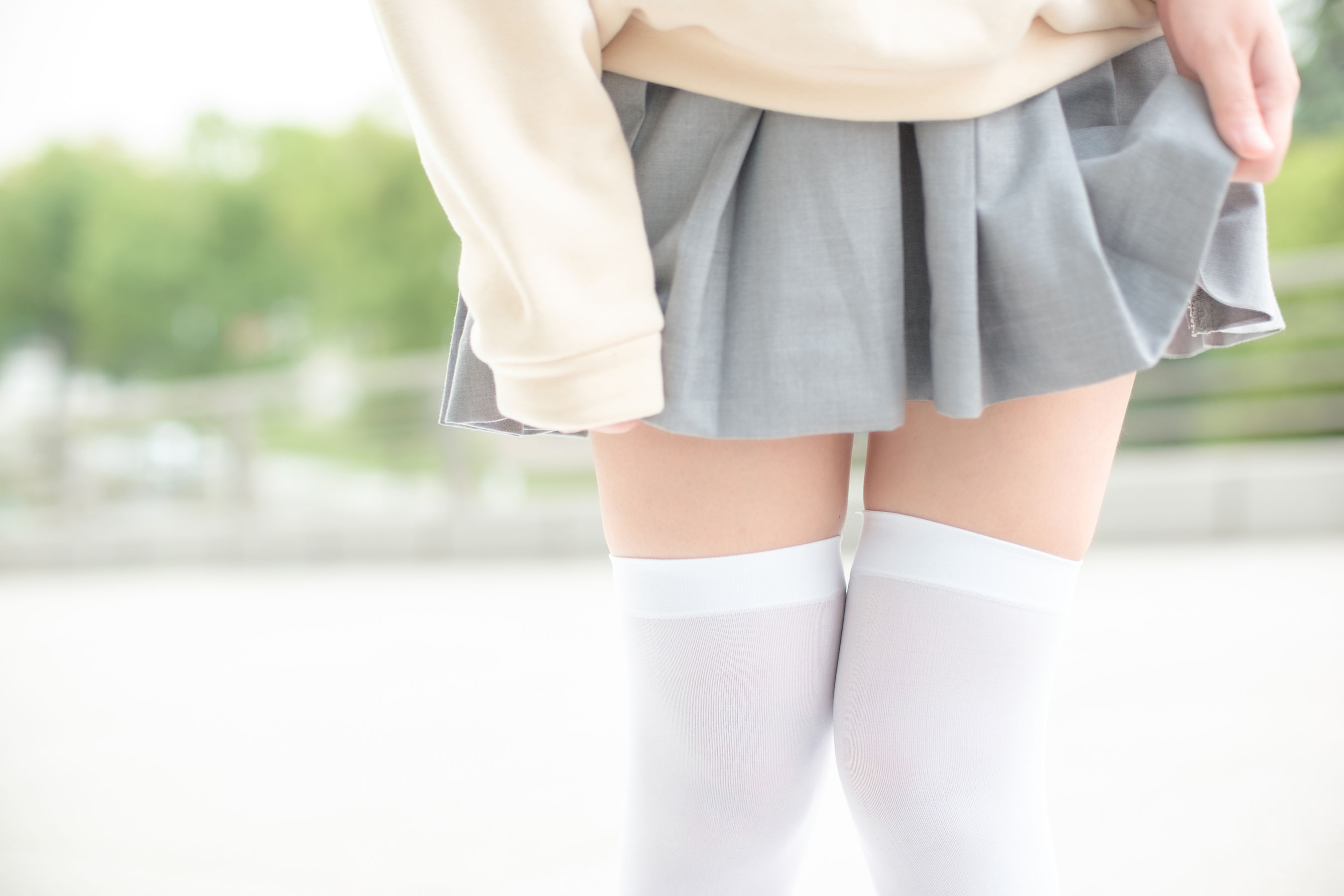 R15-040 户外白丝短裙-图118