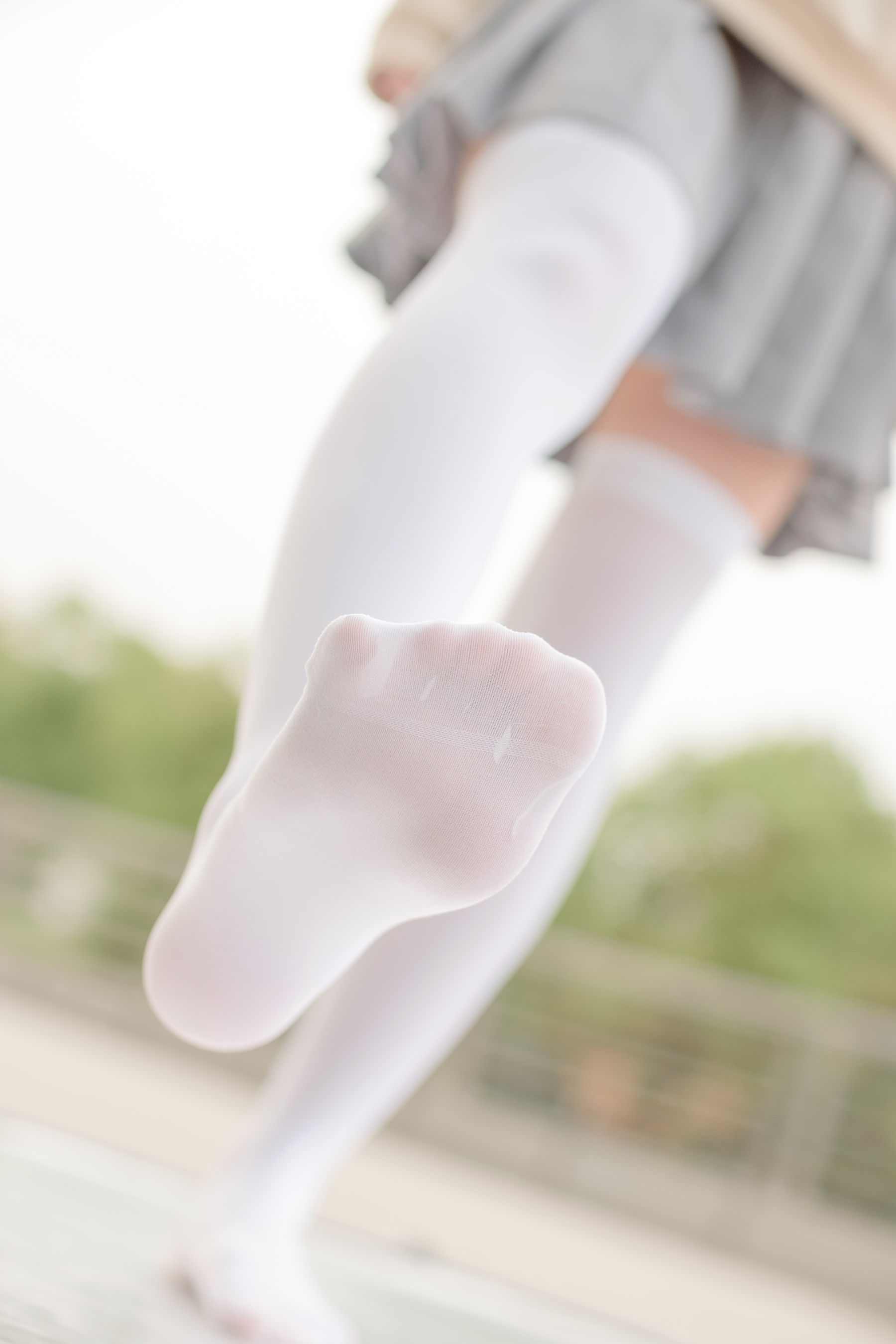 R15-040 户外白丝短裙-图128