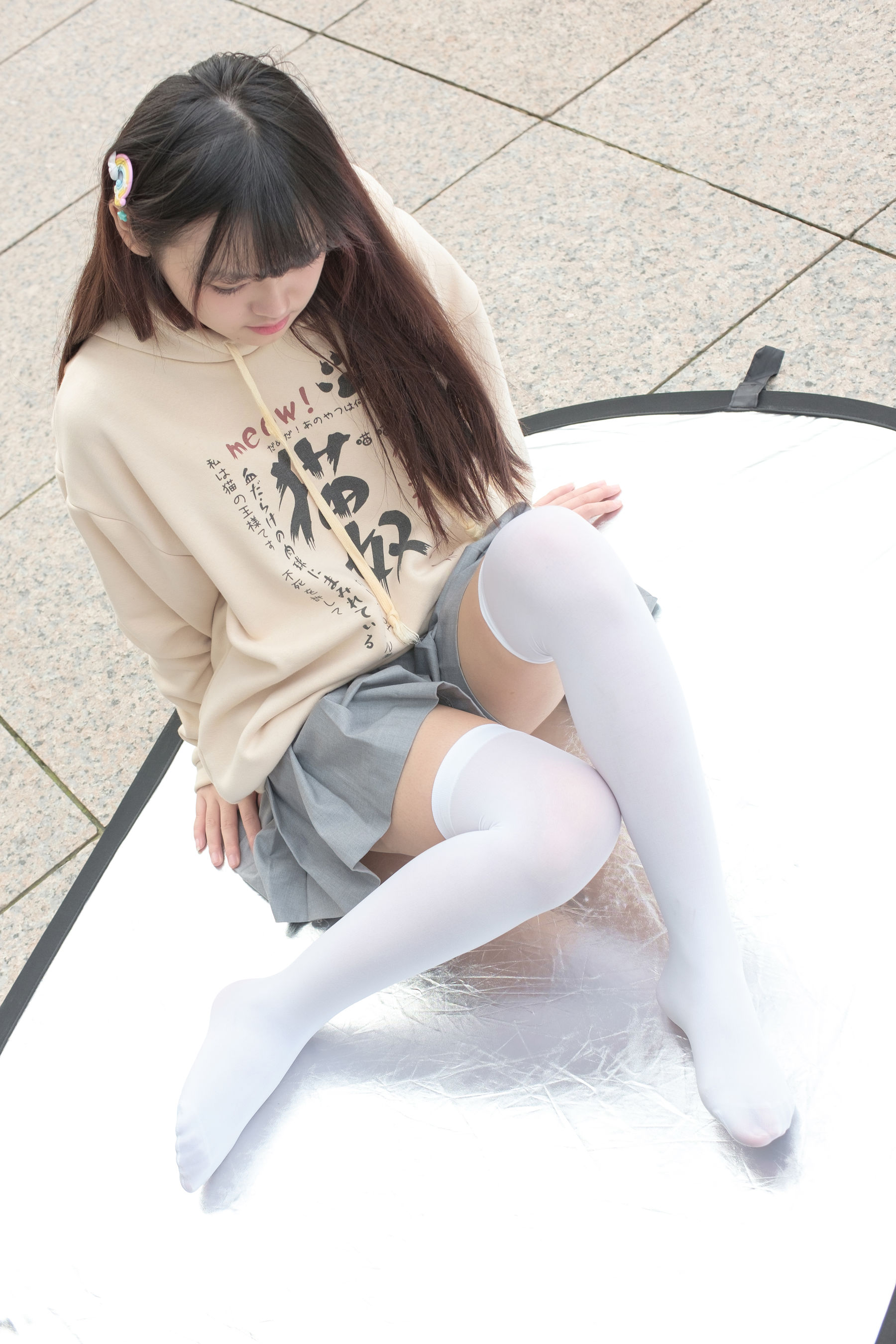 R15-040 户外白丝短裙-图80