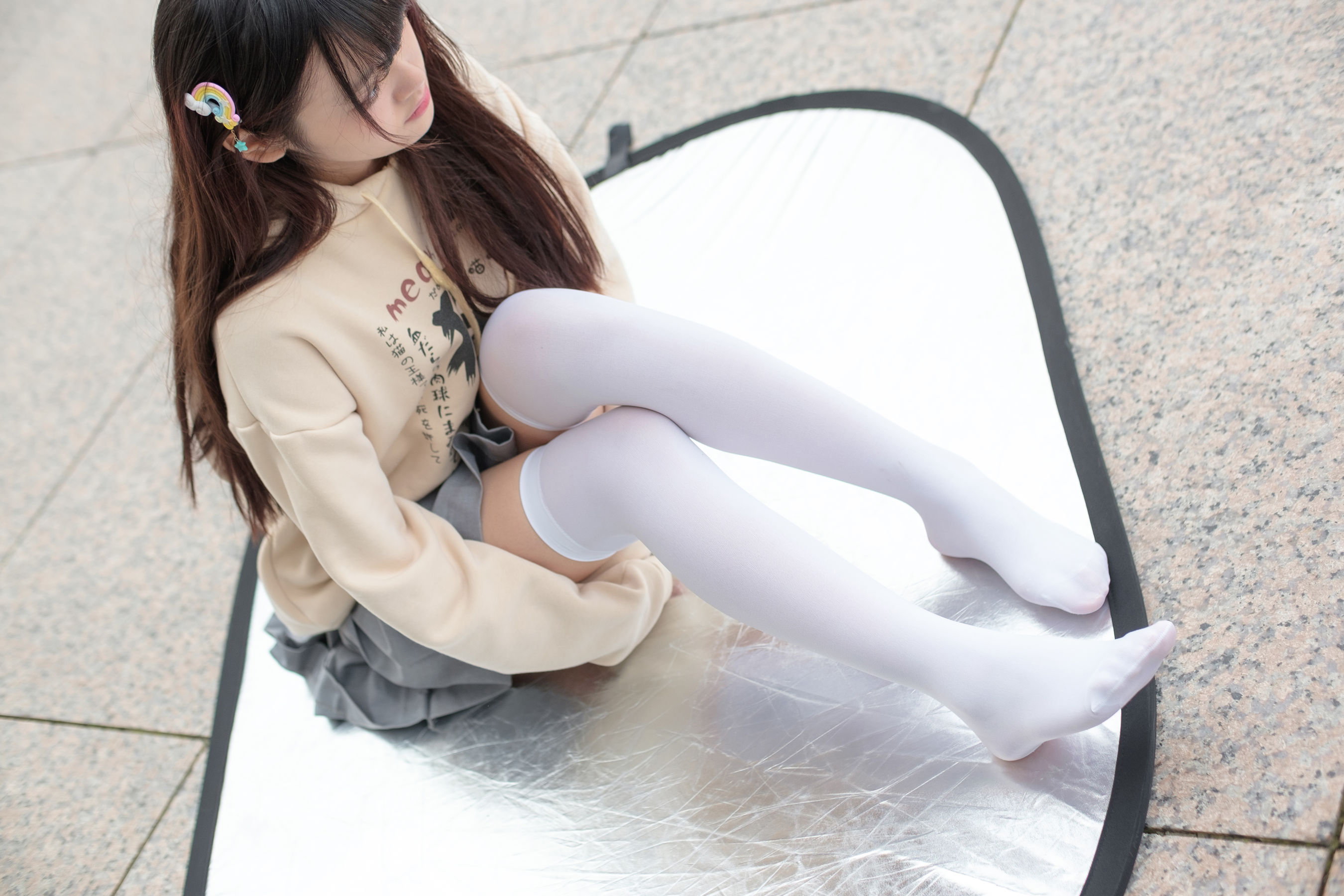 R15-040 户外白丝短裙-图95