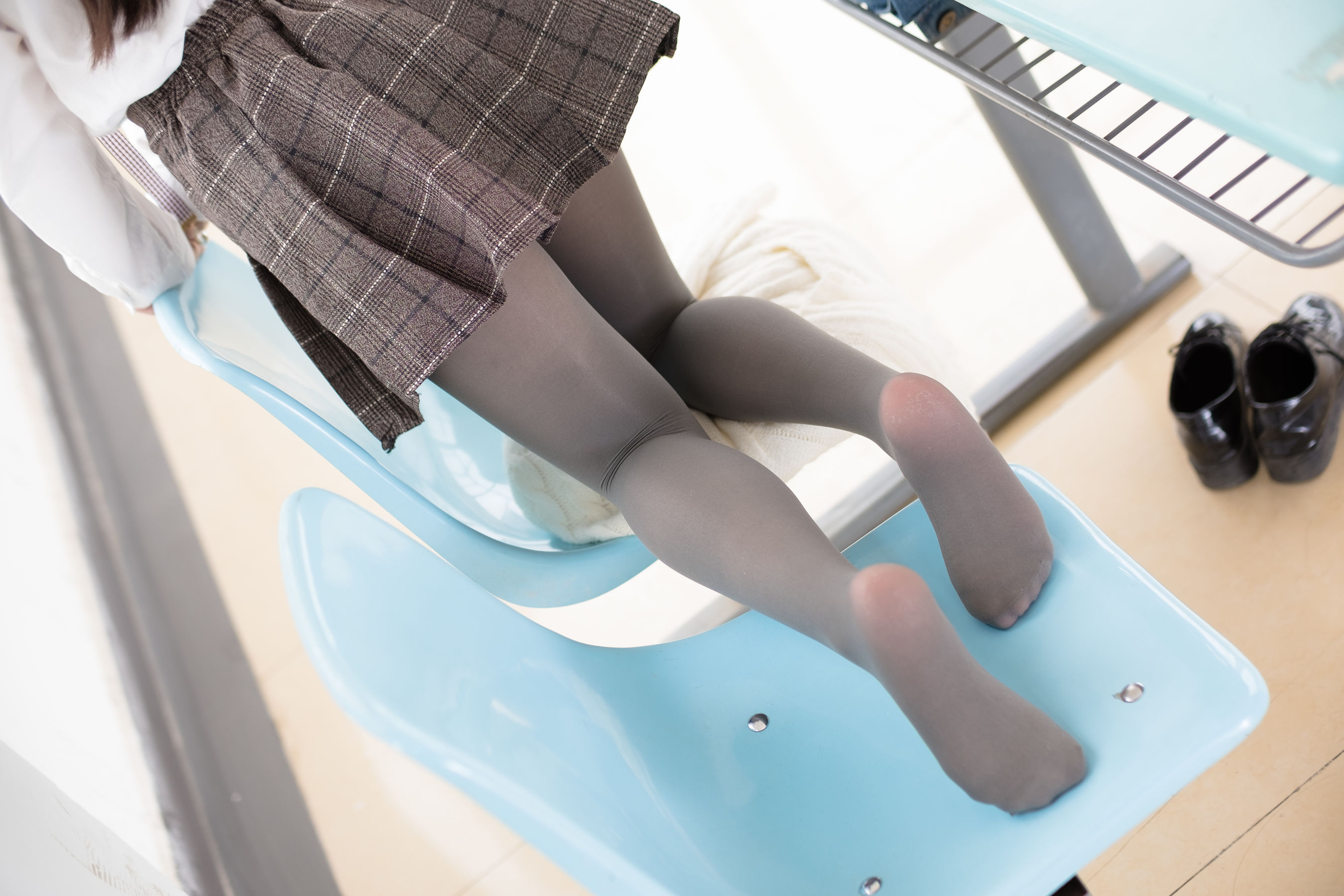 R15-042 灰丝学妹-图38