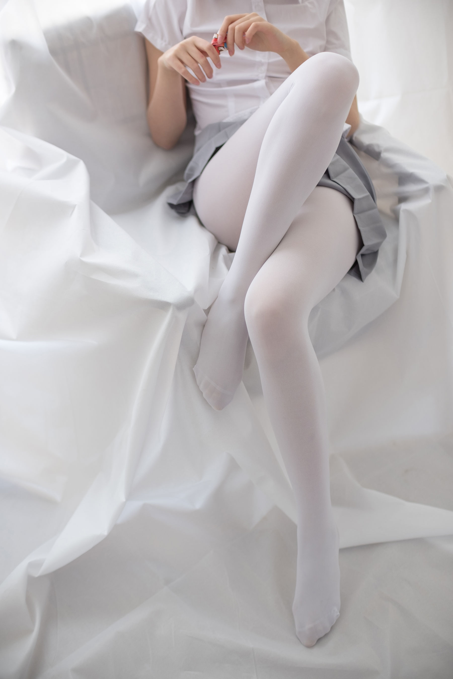 R15-045 白丝学妹休憩空间-图6