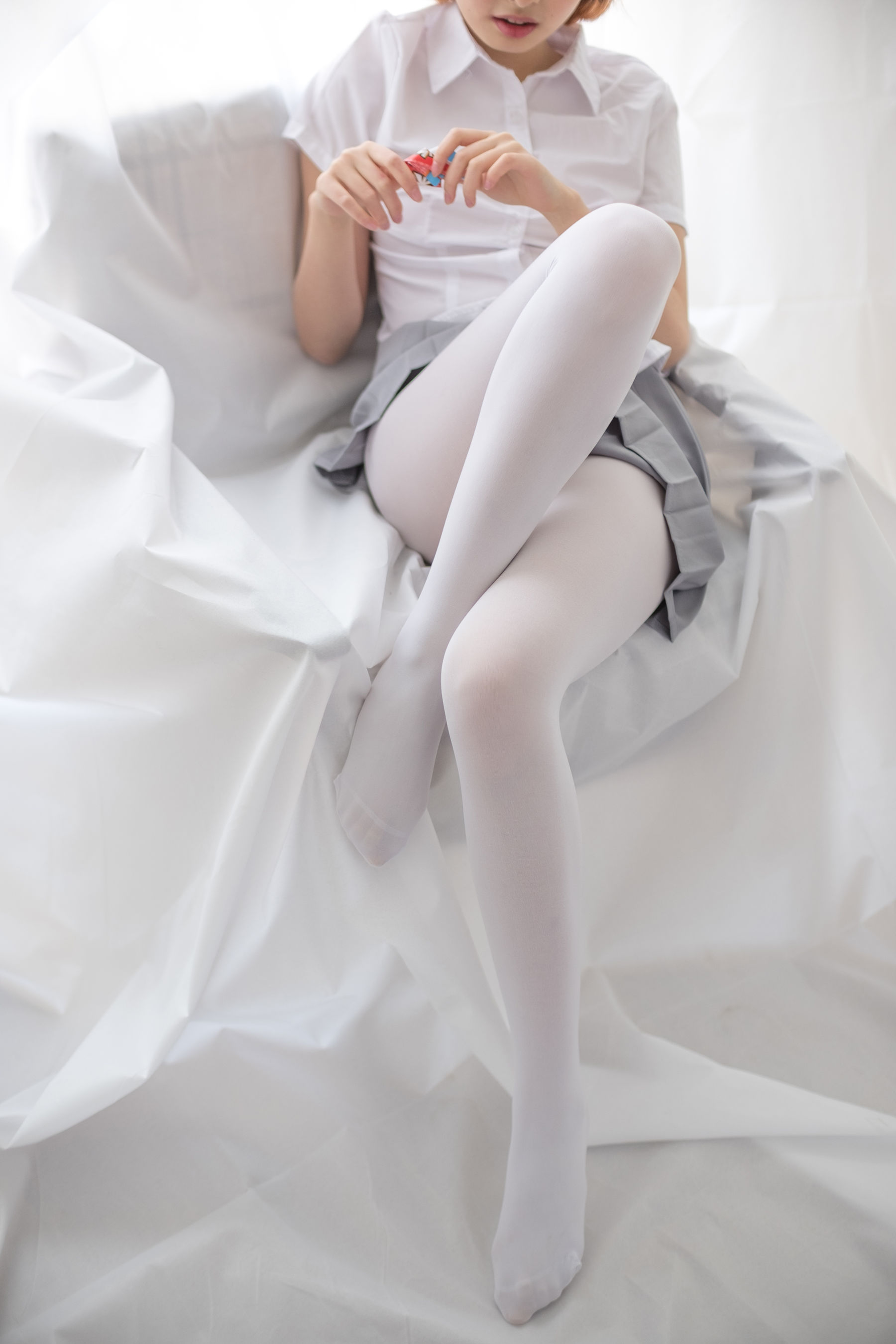 R15-045 白丝学妹休憩空间-图7