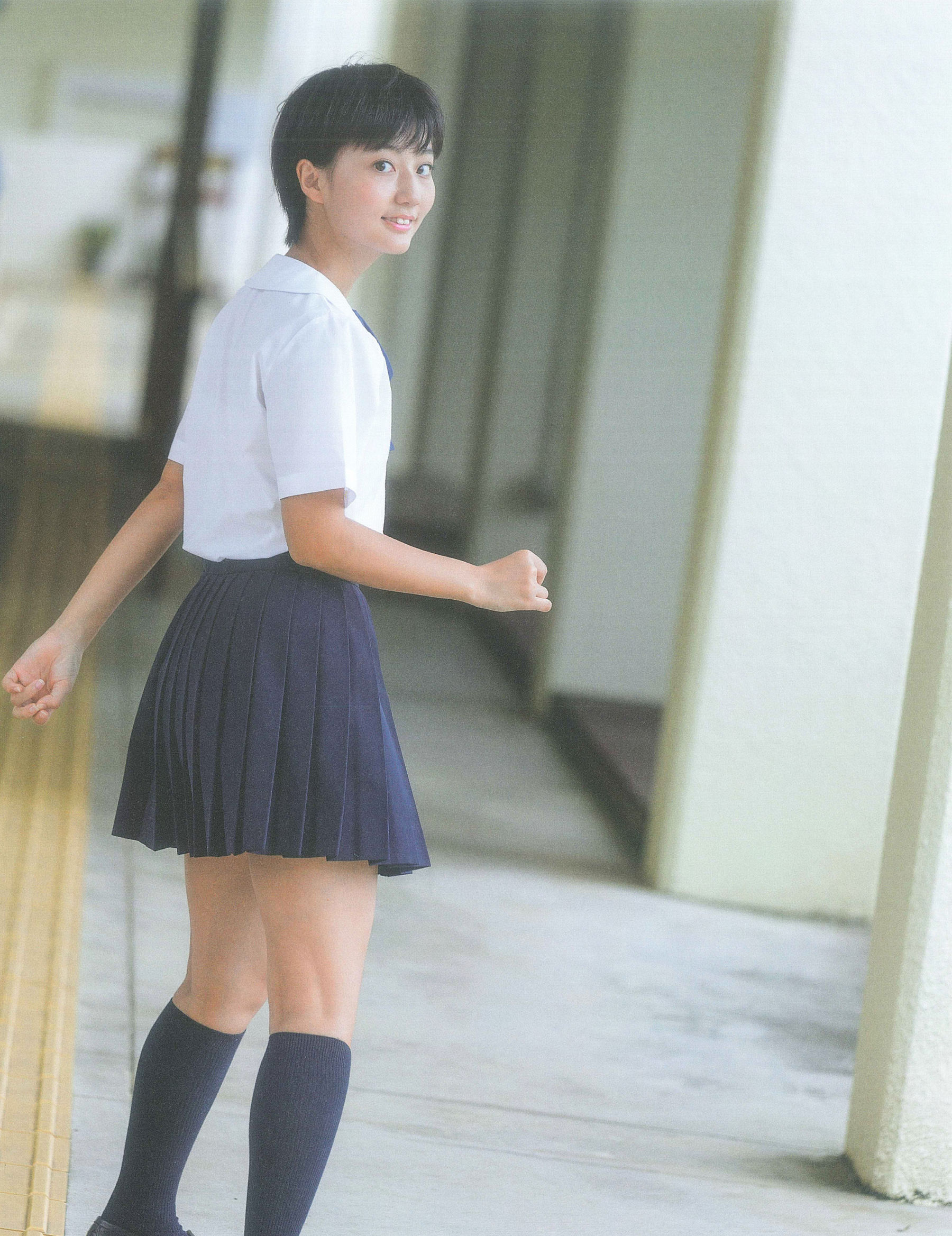Manami Arai 新井愛瞳『セブンティーンズ?ブルー』1st写真集-图14