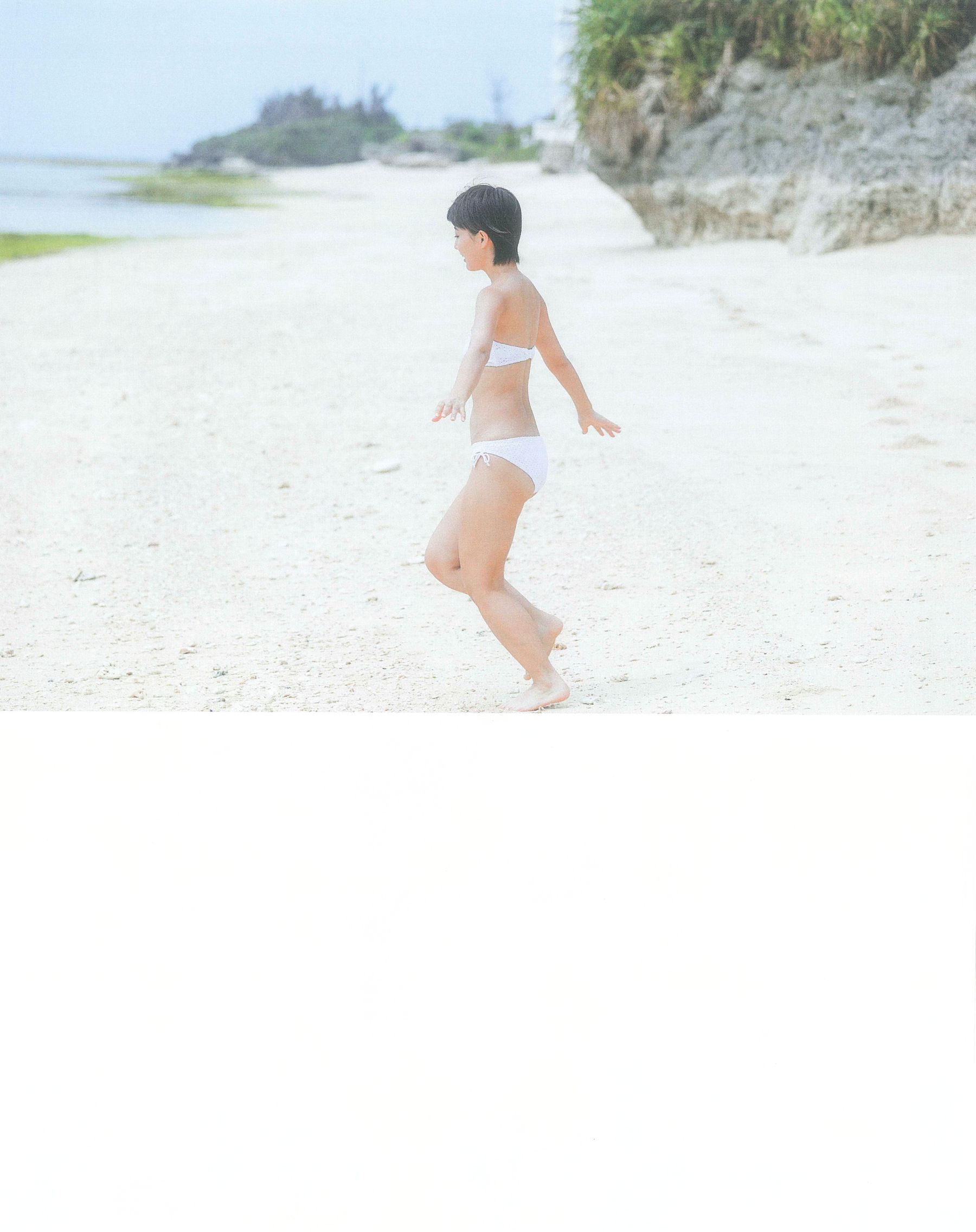Manami Arai 新井愛瞳『セブンティーンズ?ブルー』1st写真集-图17