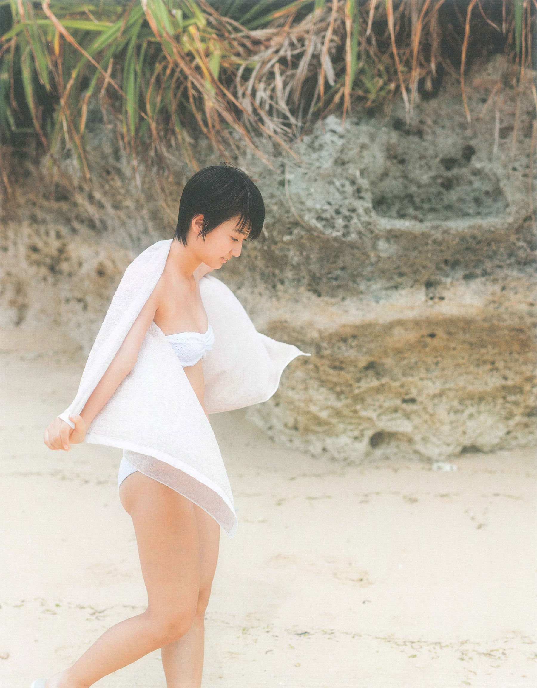 Manami Arai 新井愛瞳『セブンティーンズ?ブルー』1st写真集-图29