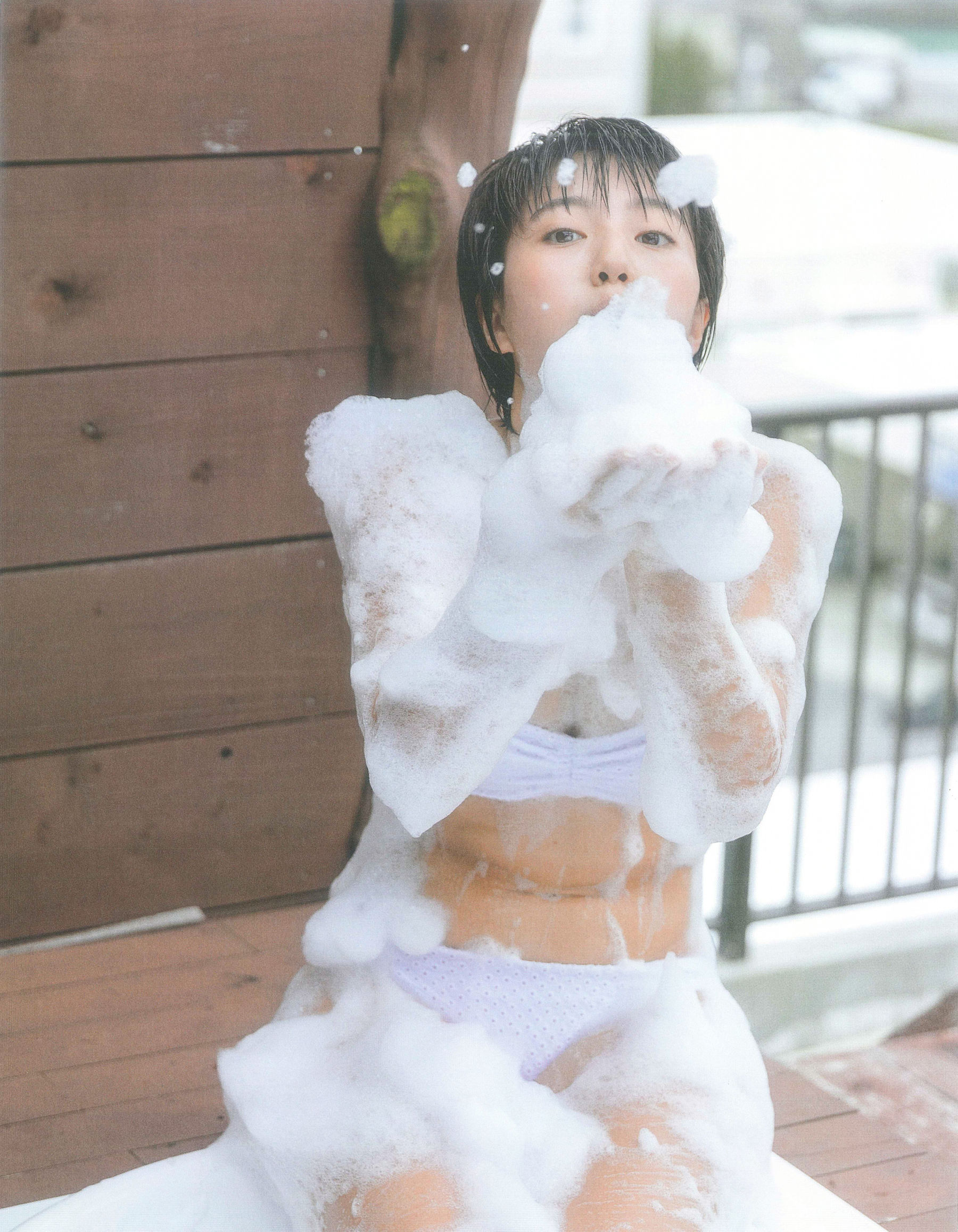 Manami Arai 新井愛瞳『セブンティーンズ?ブルー』1st写真集-图48