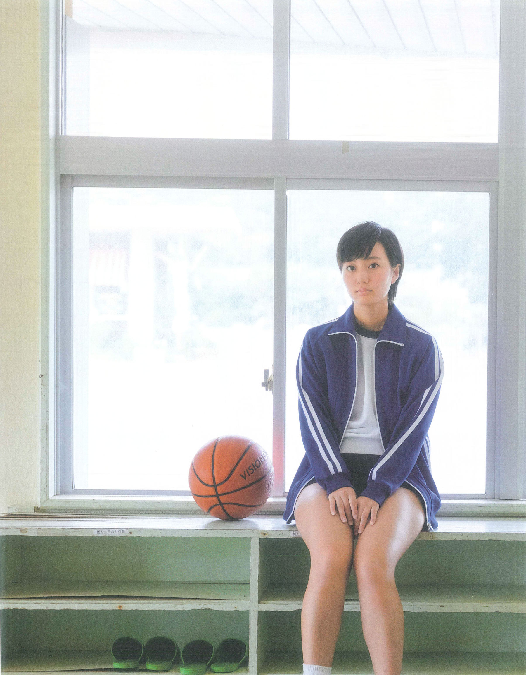 Manami Arai 新井愛瞳『セブンティーンズ?ブルー』1st写真集-图95