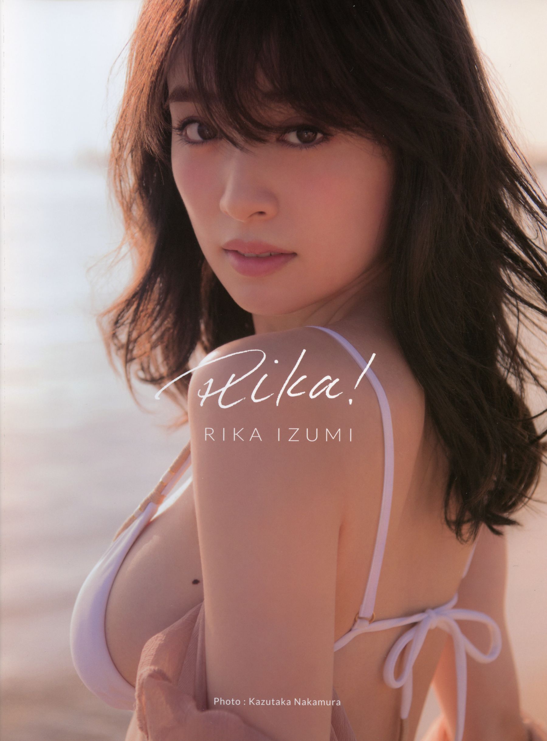 Rika Izumi 泉里香 1st Photobook「Rika!」-图0