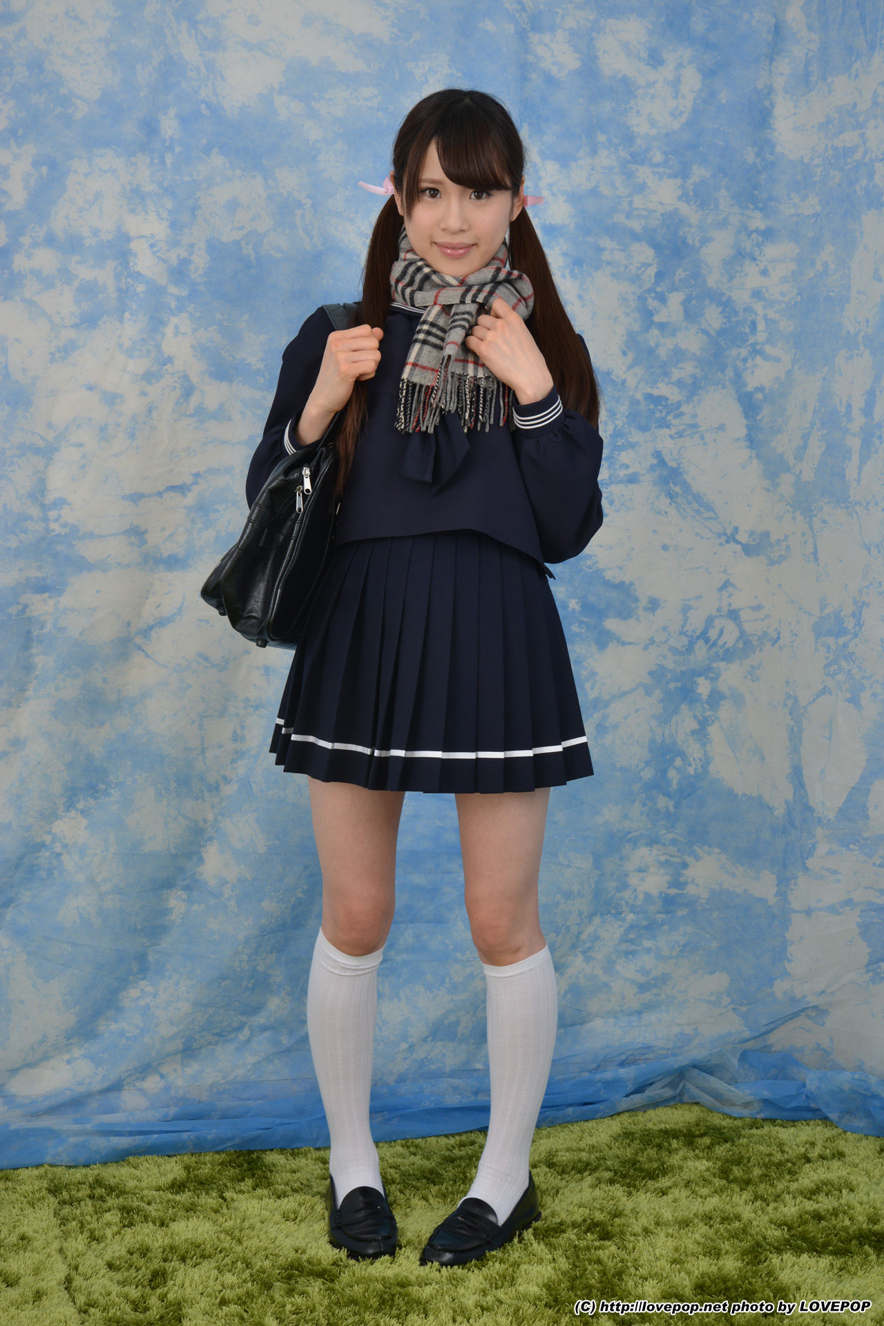 Kotone Suzumiya 涼宮琴音 iron bar panchira ! Sailor suit! - PPV-图0