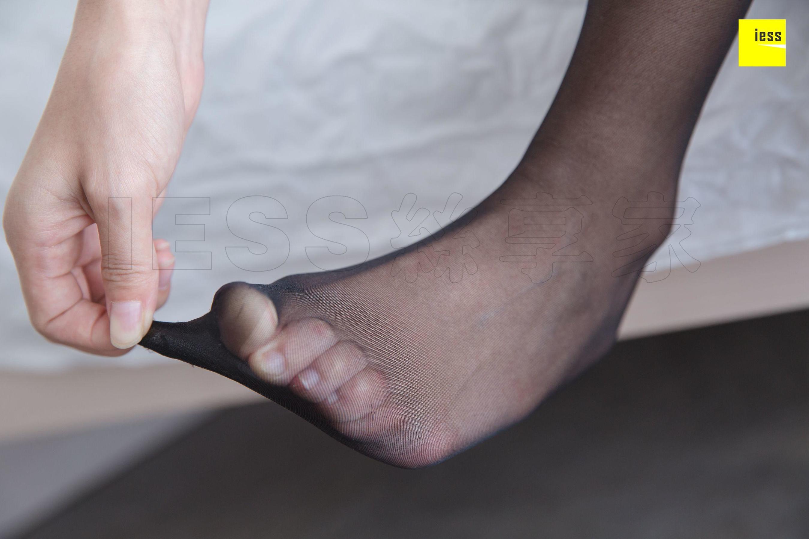 模特 小羽《小羽黑色绒面旗袍》-图32