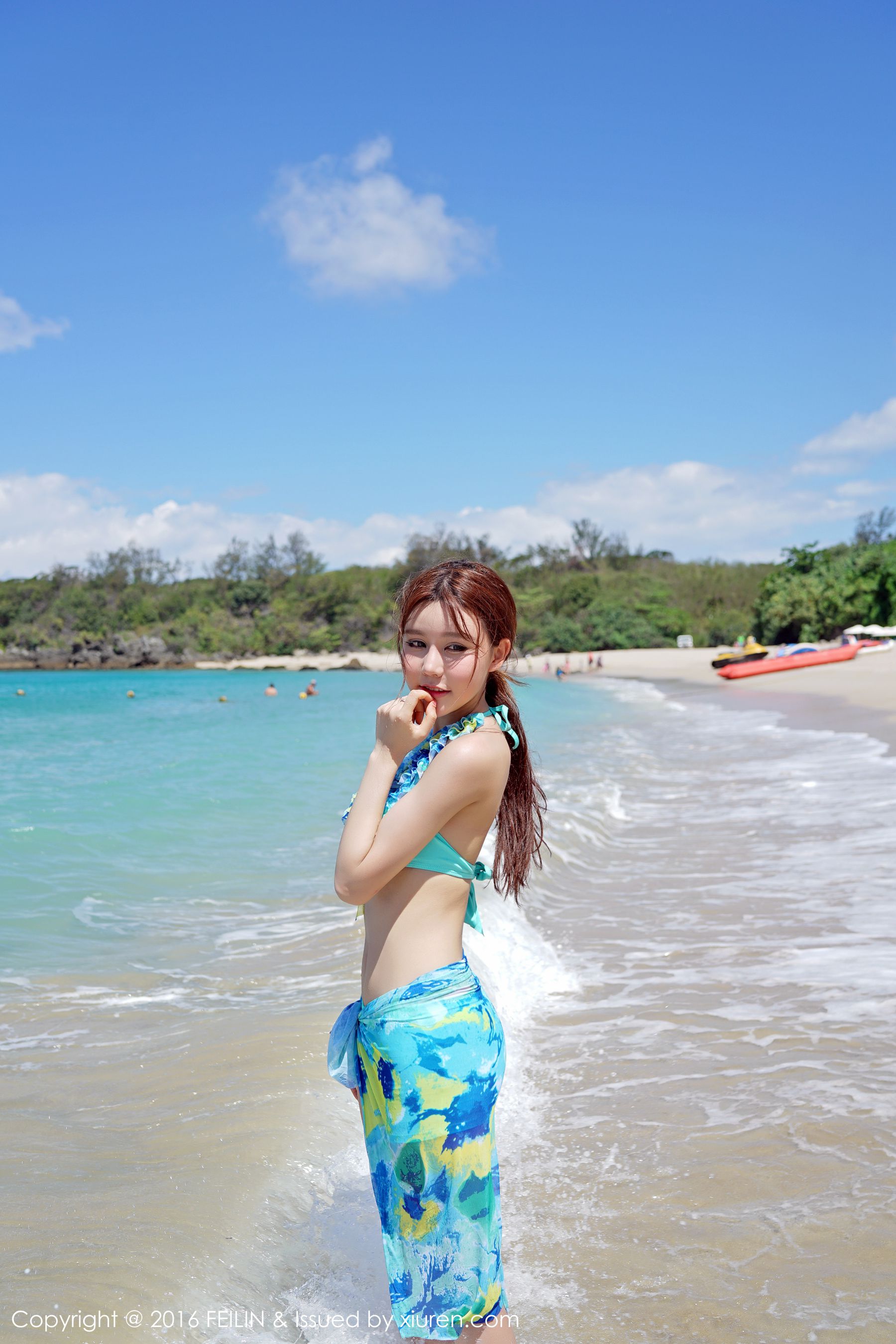 Milk楚楚《海边比基尼+泳装》  Vol.045-图29