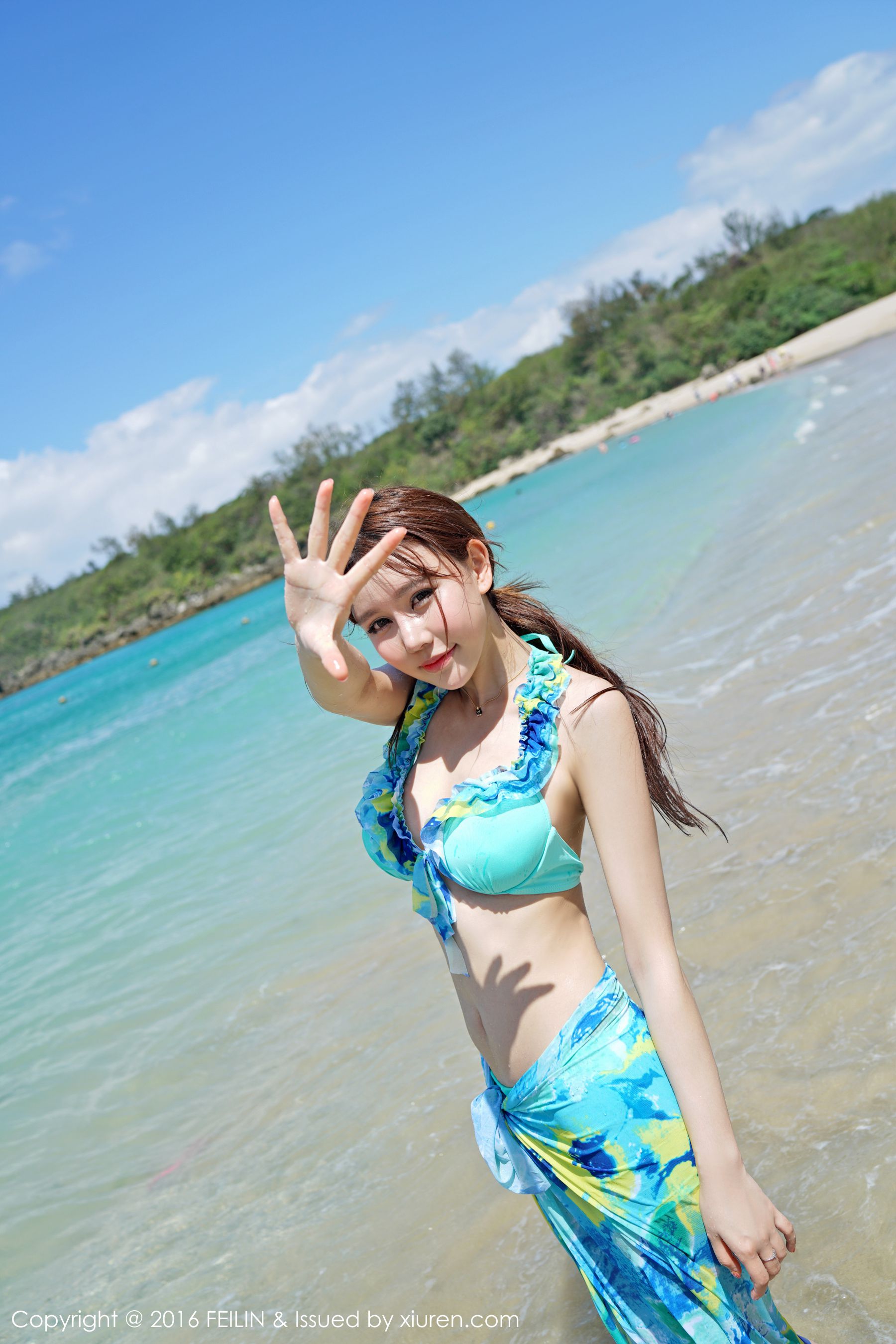 Milk楚楚《海边比基尼+泳装》  Vol.045-图37