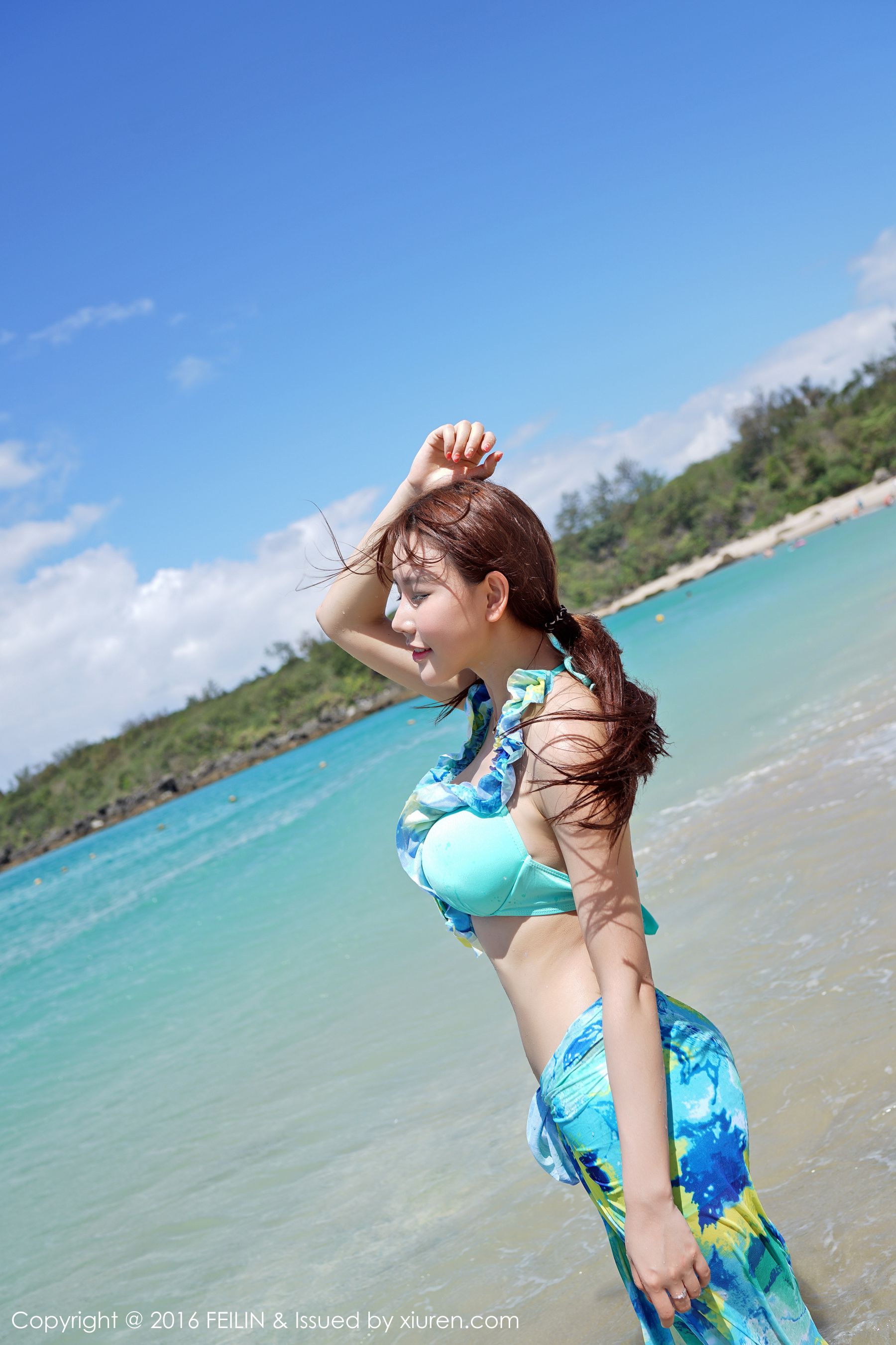 Milk楚楚《海边比基尼+泳装》  Vol.045-图38
