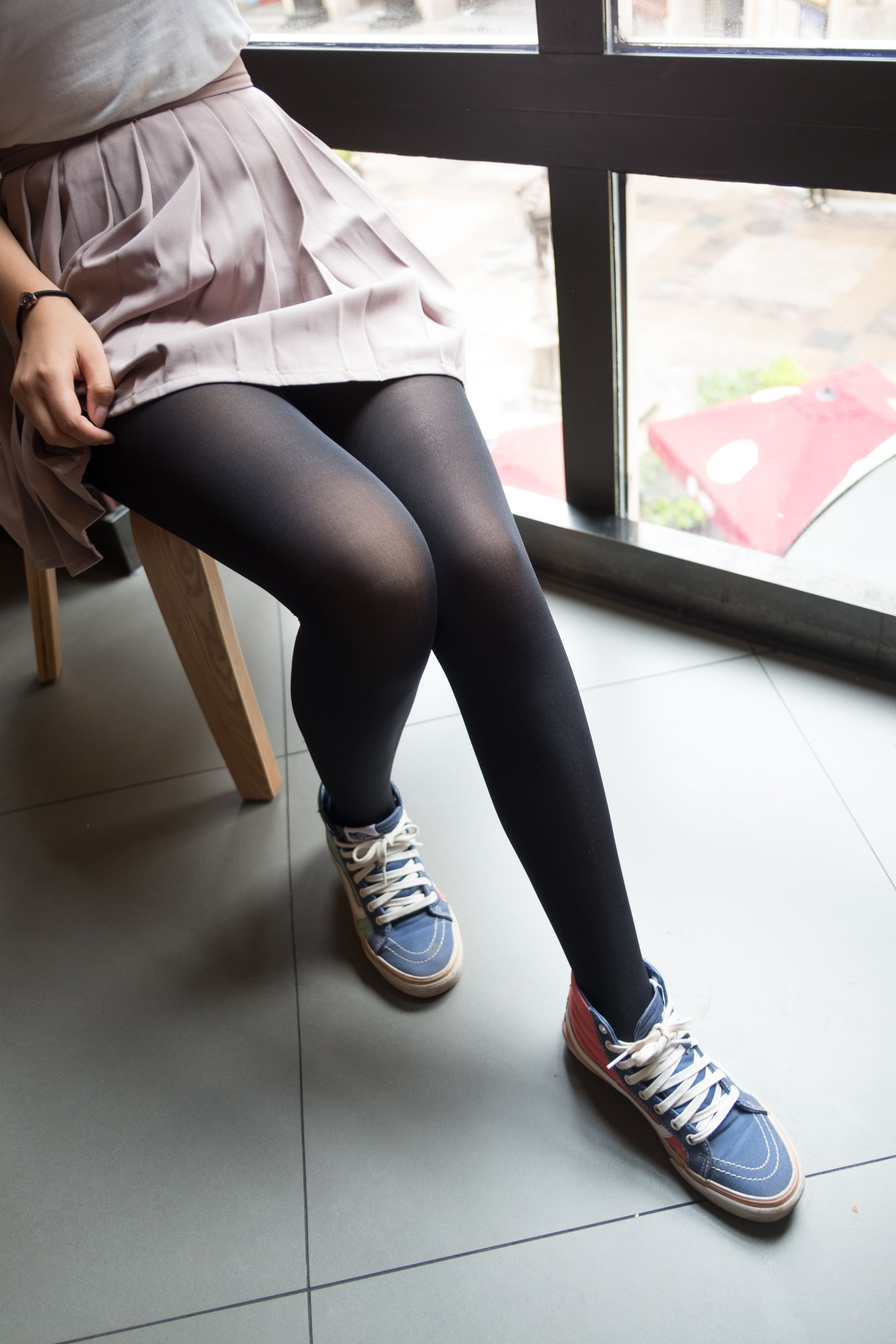 BETA-002 黑丝运动风-图0