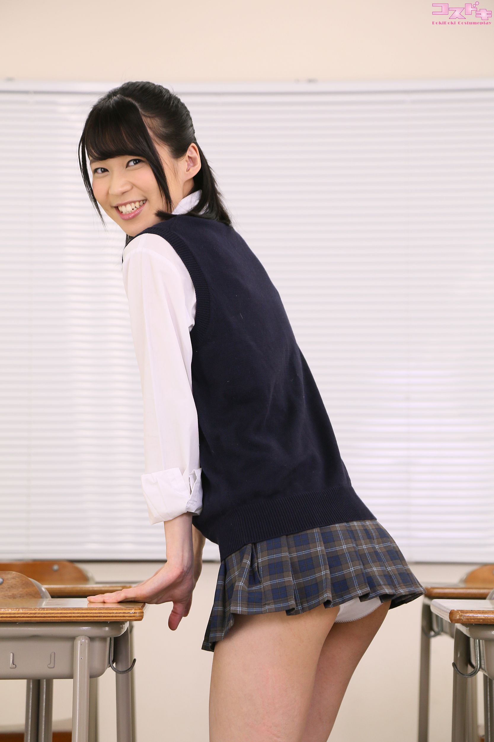 Ami Morisaki 森咲あみ morisakiami_pic_seifuku1-图0