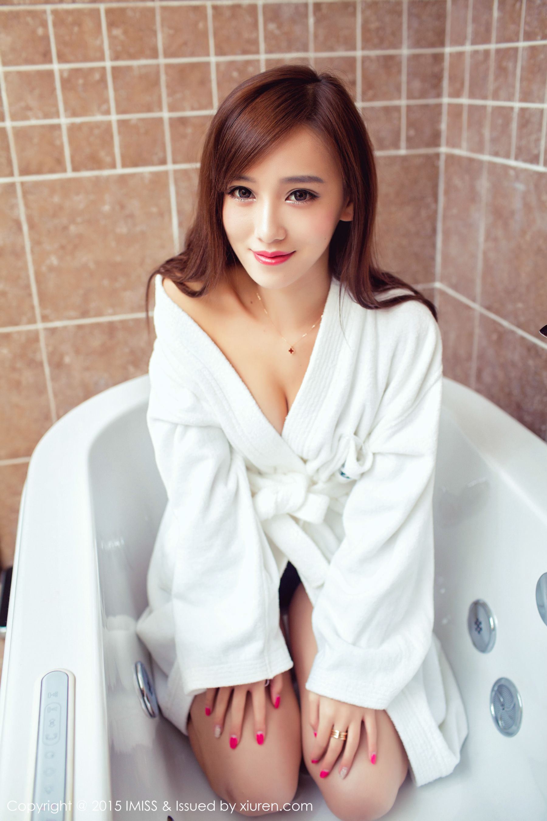 李玉洁Daisy《武汉大别山薄刀峰旅拍》  Vol.040-图32