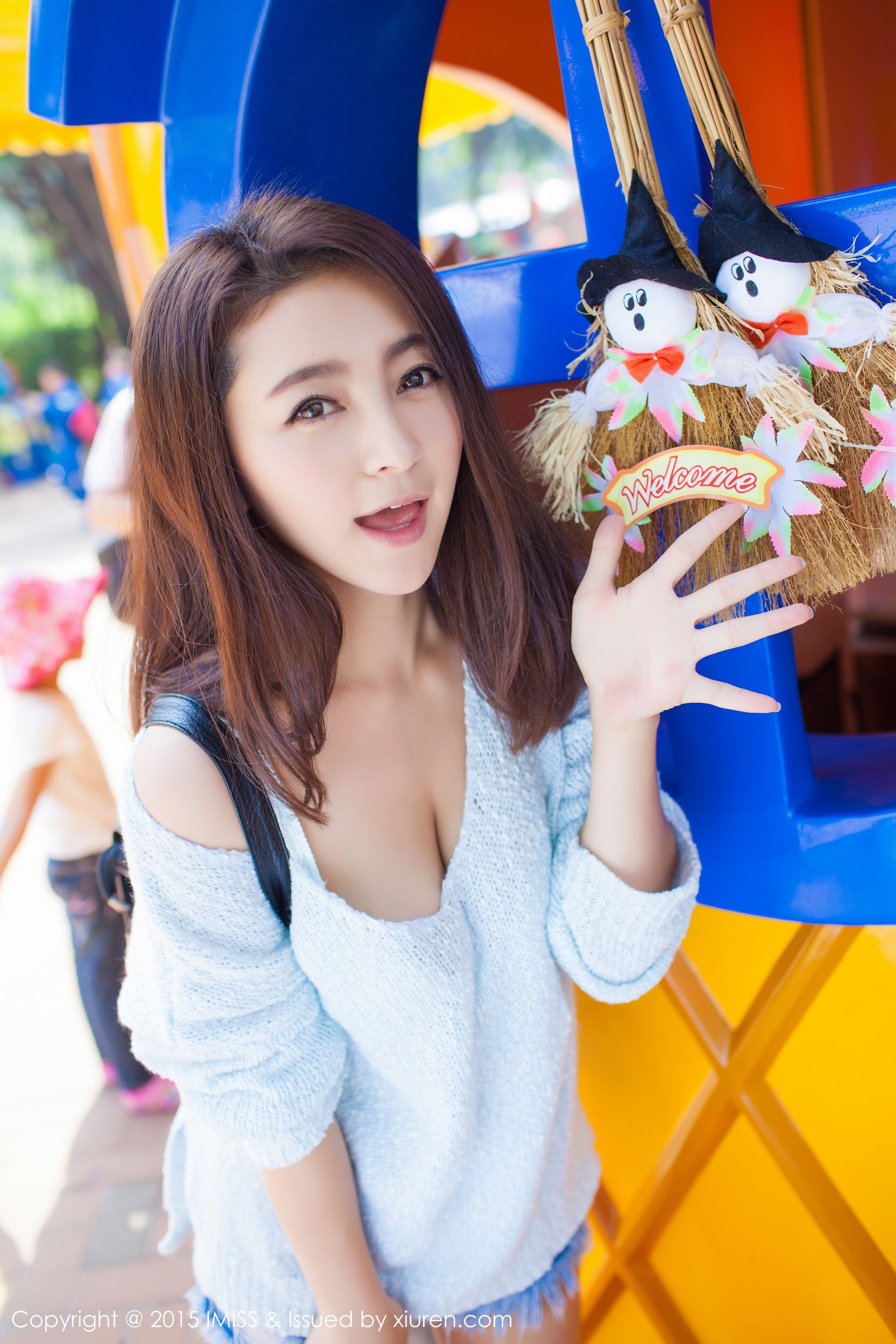 夏茉GIGI《牛仔热裤街拍》  Vol.049-图7