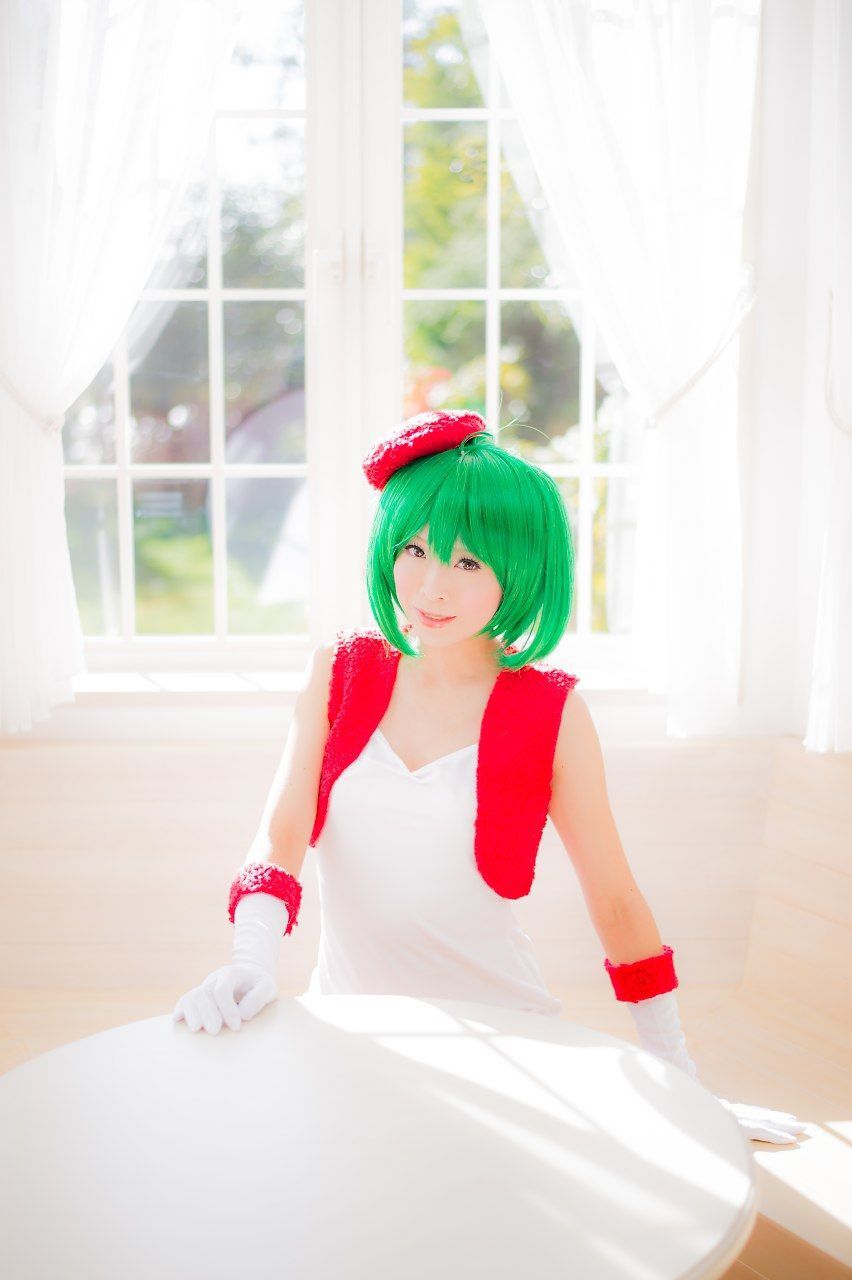 真白ゆき (Mashiro Yuki) コスプレ《Macros》Ranka Lee(Xmas ver.)-图1