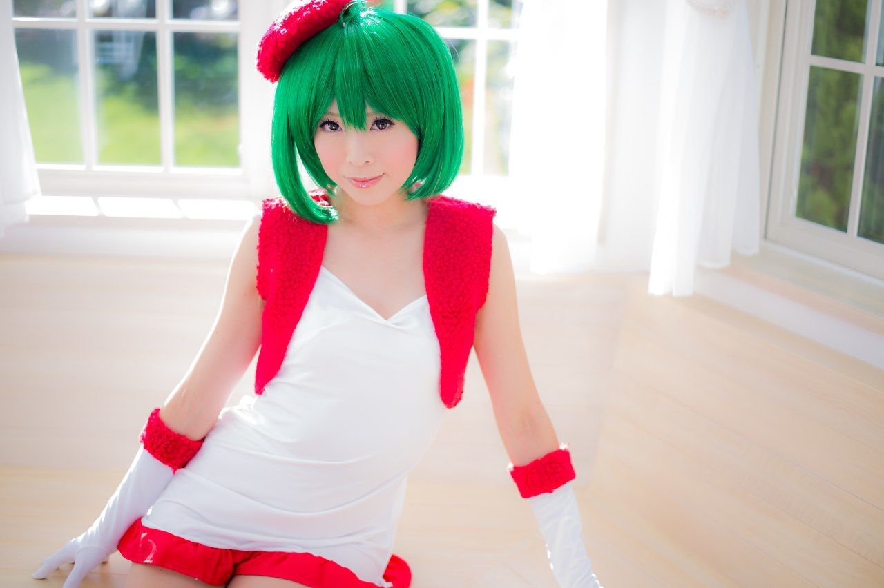 真白ゆき (Mashiro Yuki) コスプレ《Macros》Ranka Lee(Xmas ver.)-图4
