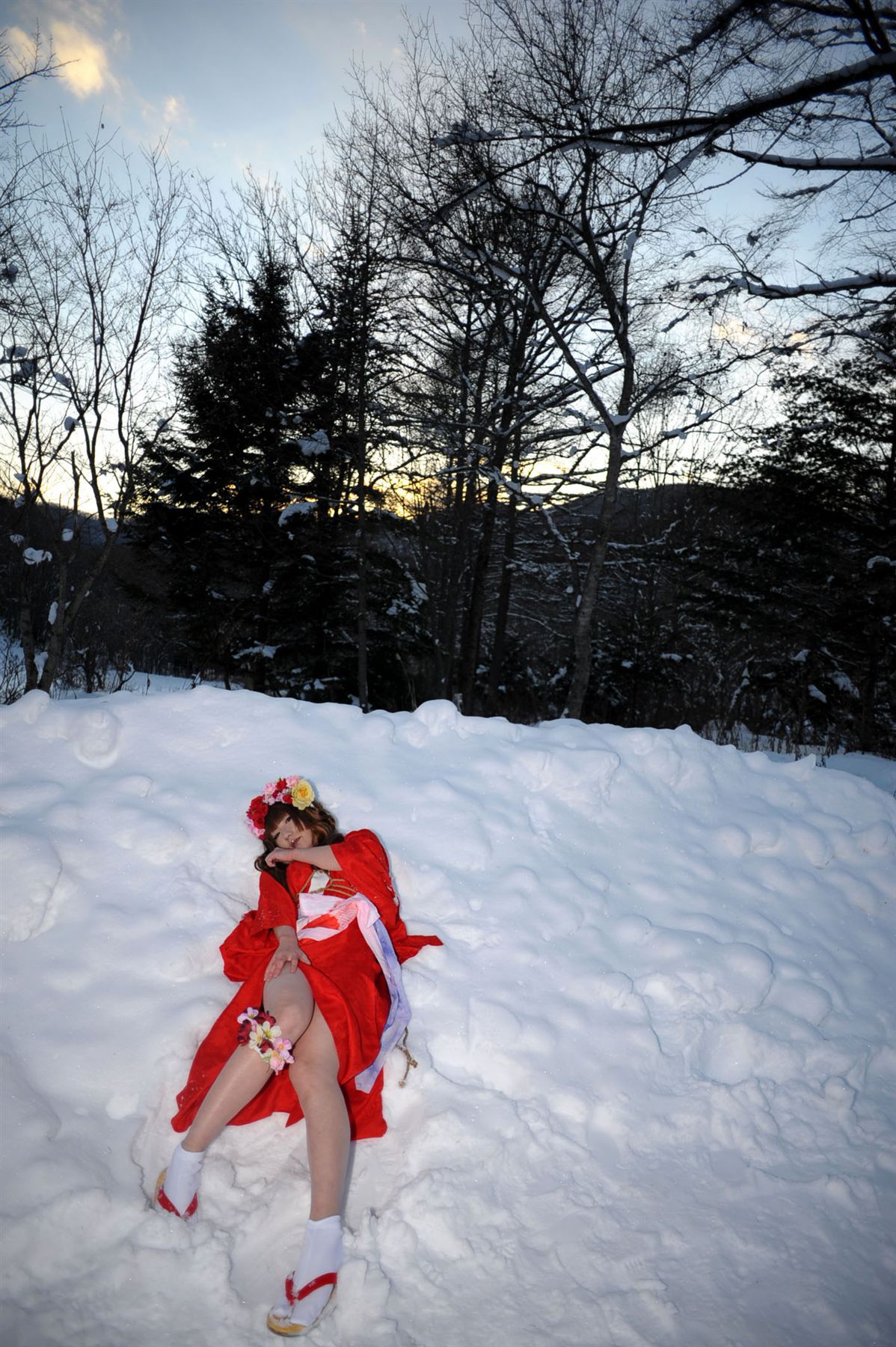 サク Saku Ayaka 《霞んでく記憶の中に雪 貴方の為に祈つた》-图119