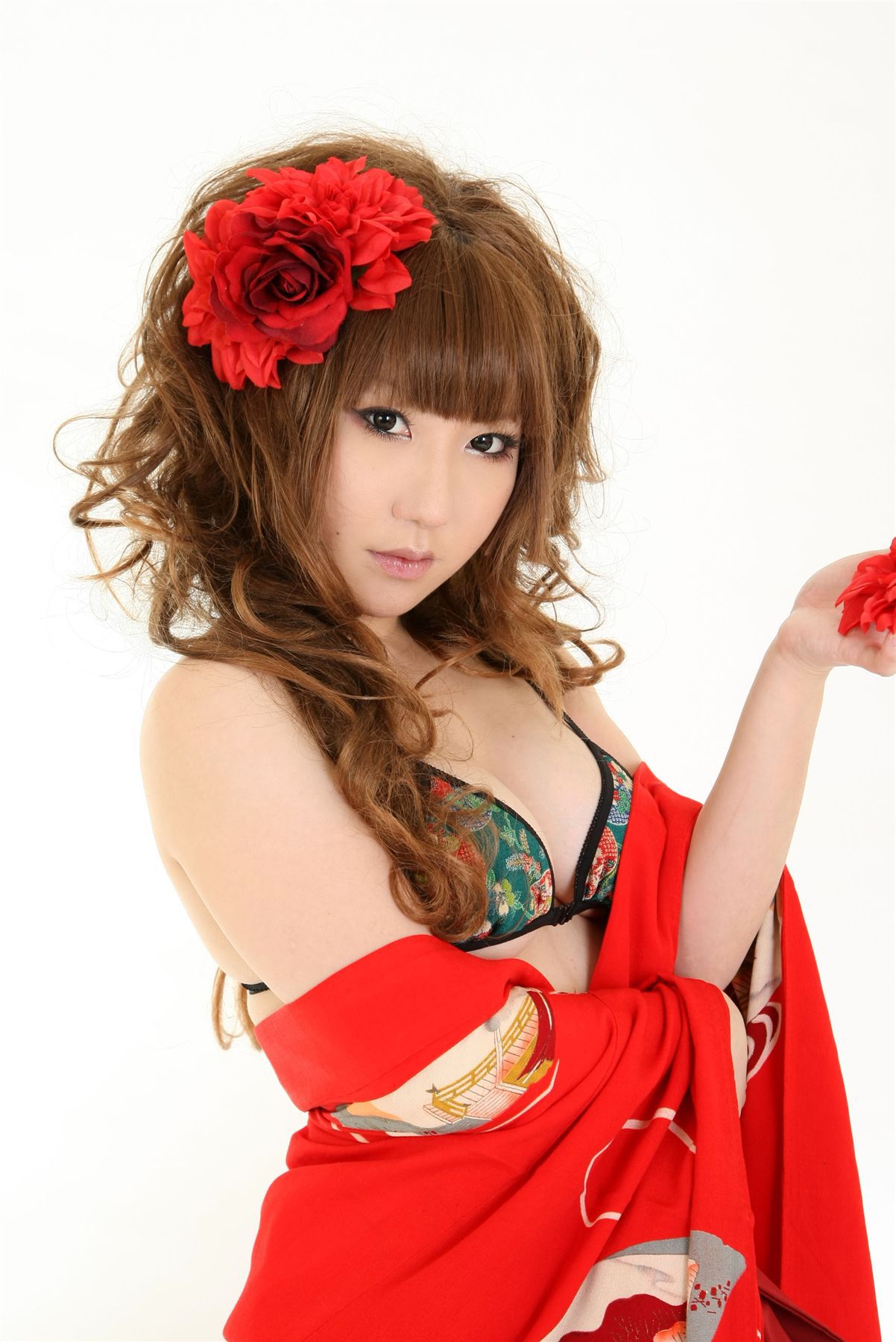サク Saku Ayaka 《霞んでく記憶の中に雪 貴方の為に祈つた》-图6