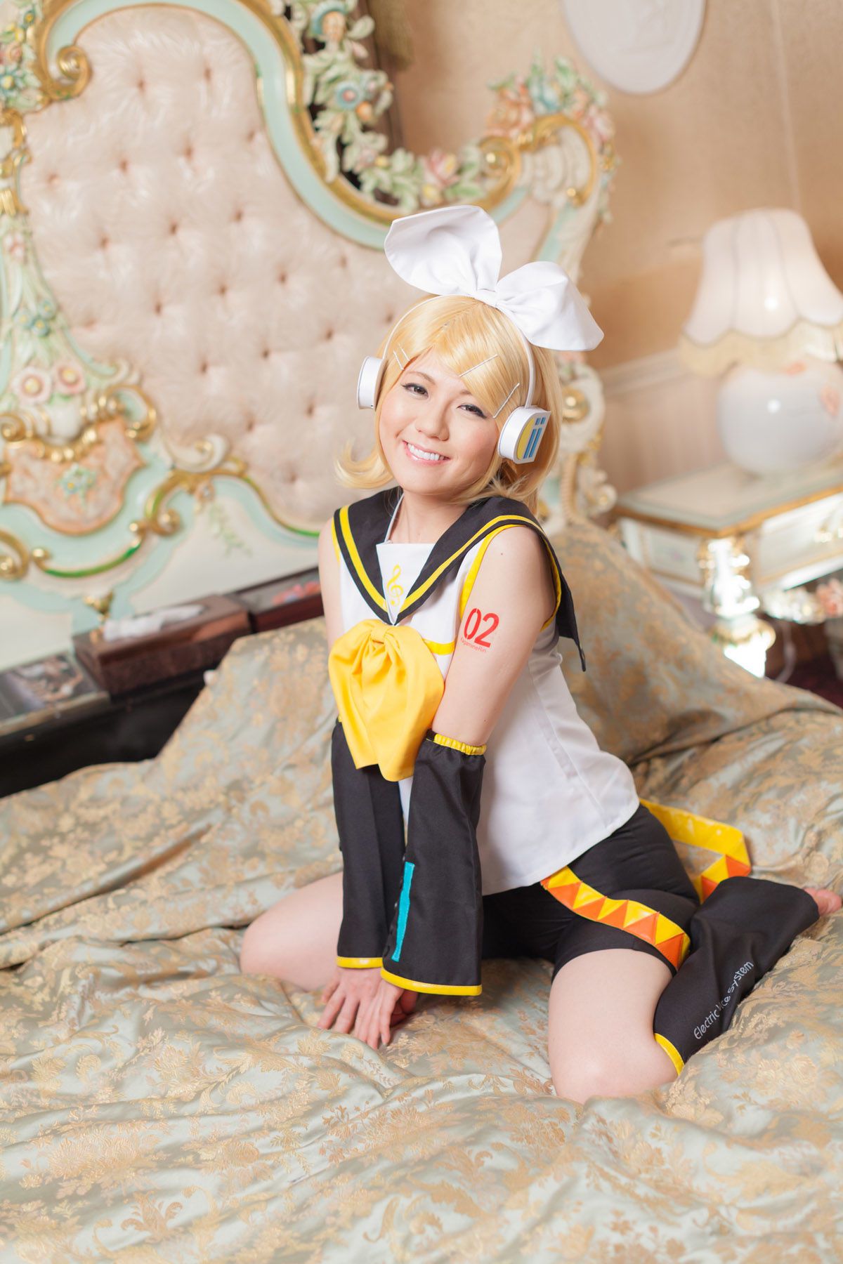 荒木まい (Araki Mai) 《VOCALOID》Kagamine Rin(鏡音リン)-图1