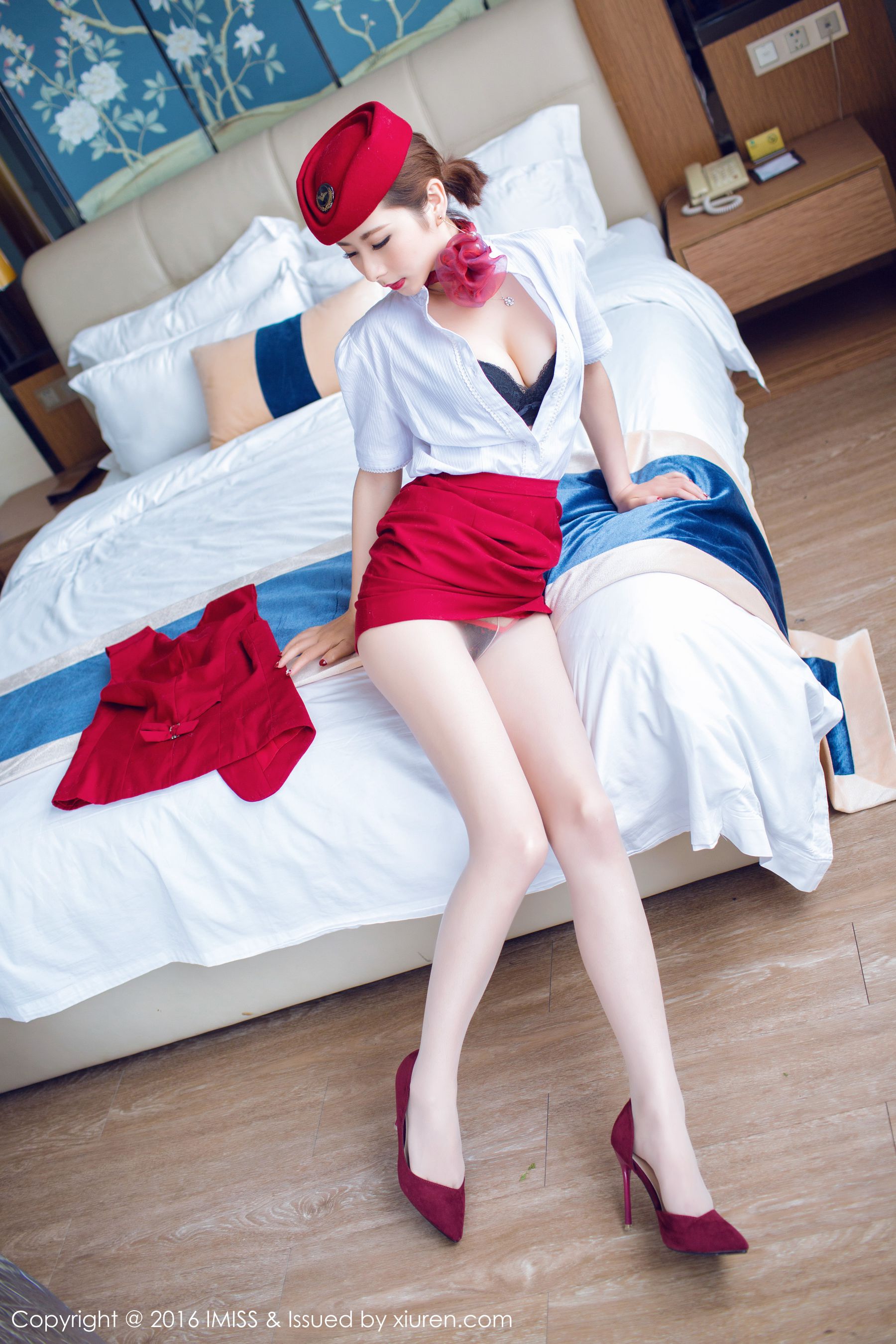 莉莉Lily《兔女郎、空姐制服+死库水湿身系列》  Vol.082-图19