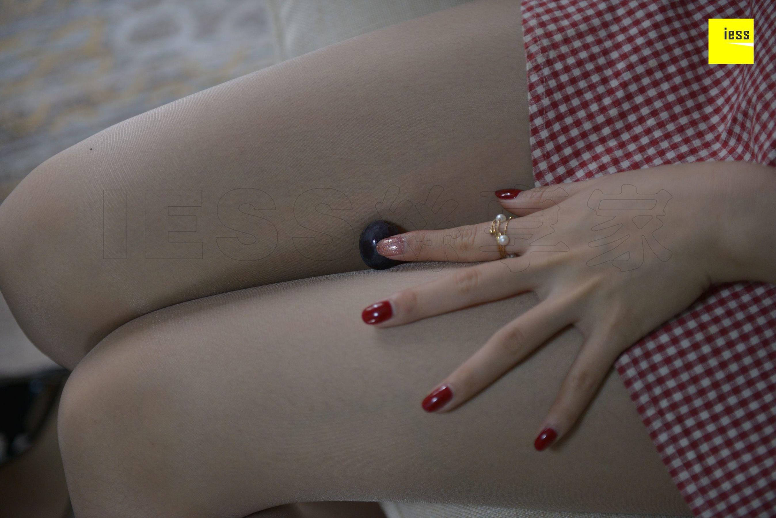 模特 七七 《吃葡萄的少女》-图18