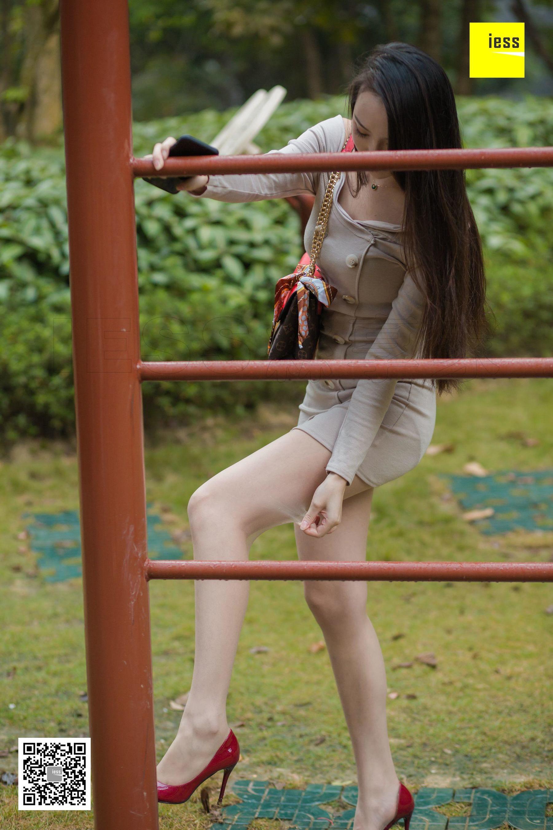 模特 云芝 《云芝公园散心》-图50