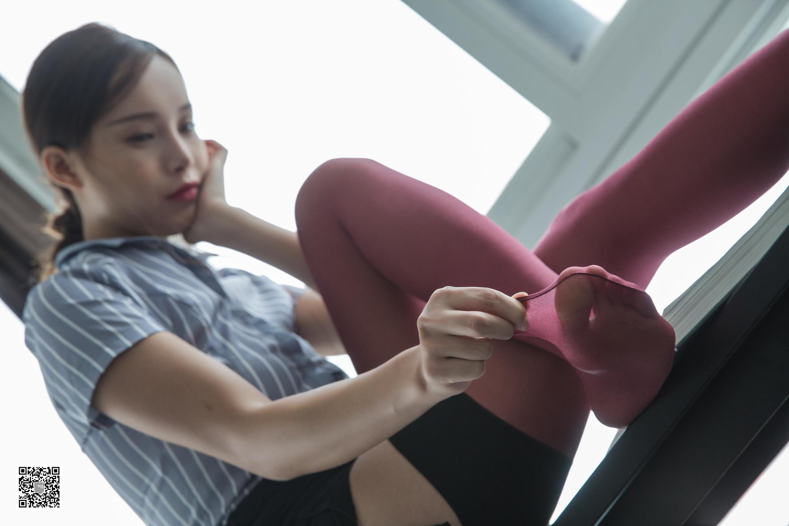 模特 小羽 《初六小羽红丝溜溜》-图32