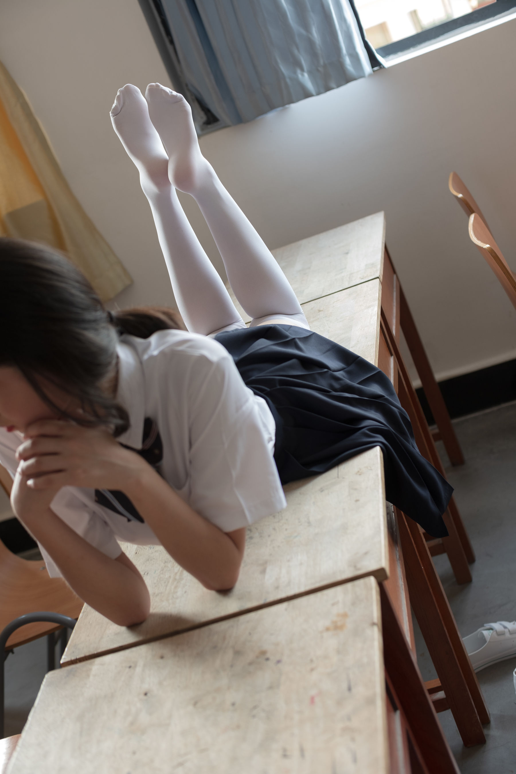 教室里的JK白丝少女-图34