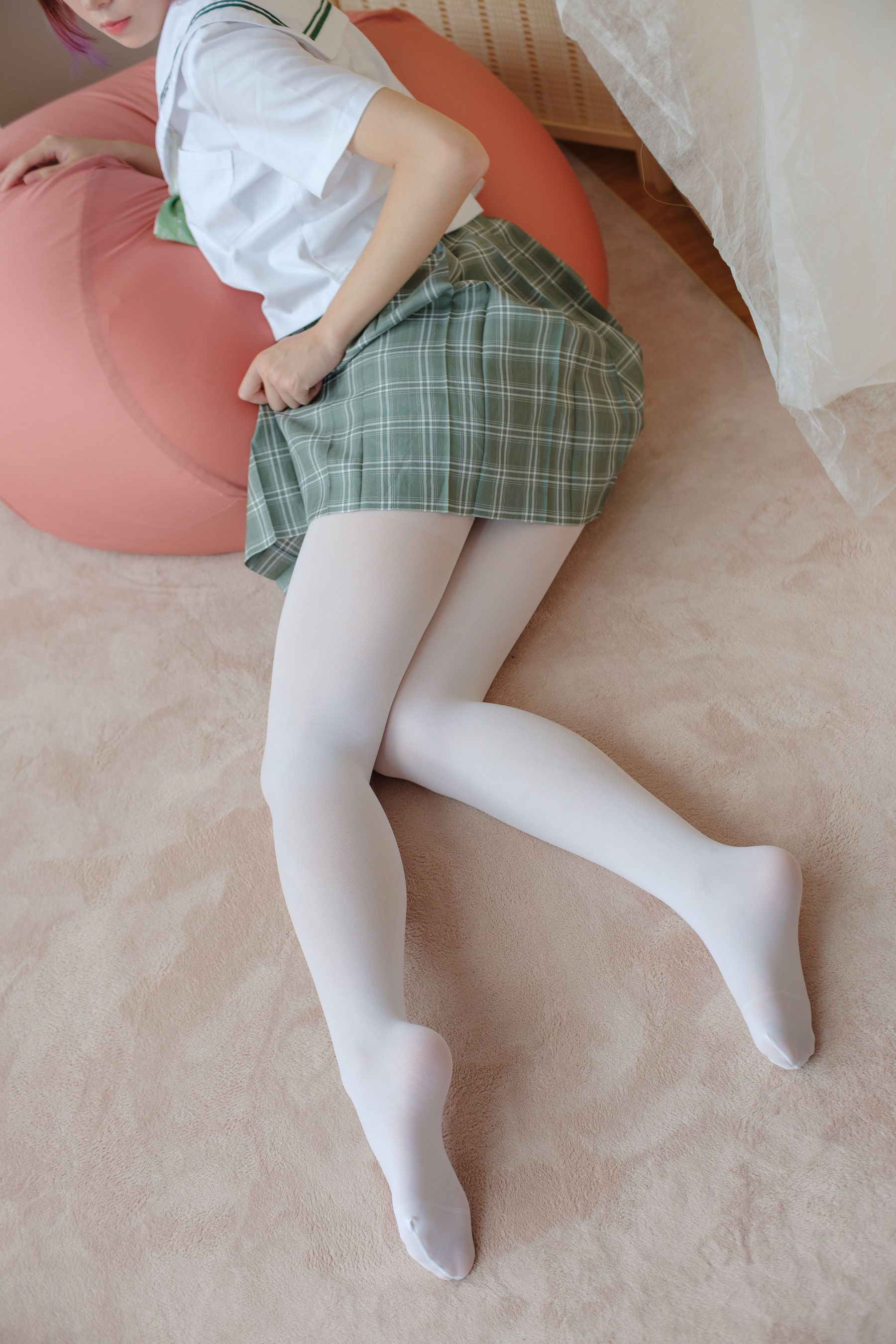 JK白丝少女的美足-图24