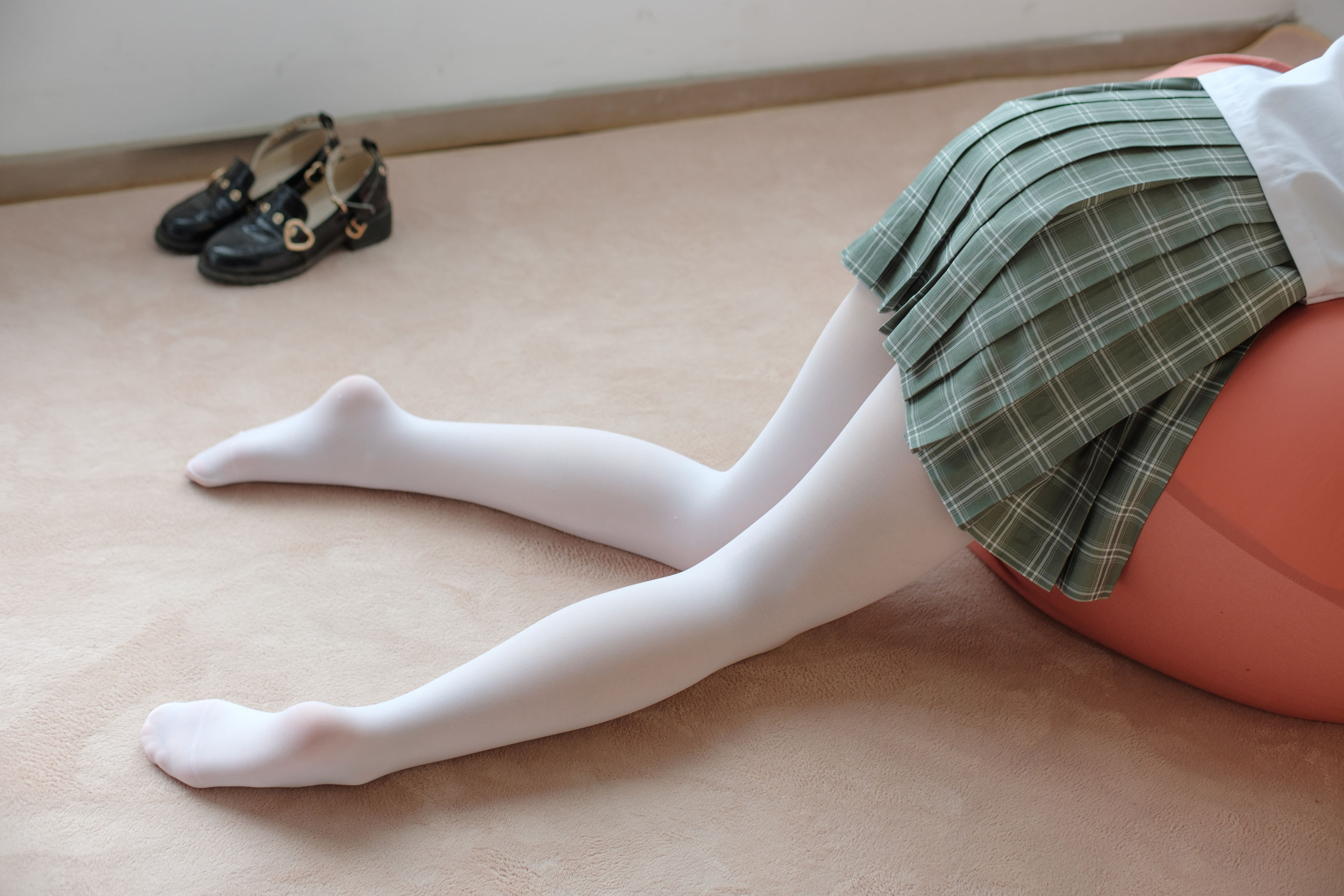 JK白丝少女的美足-图34