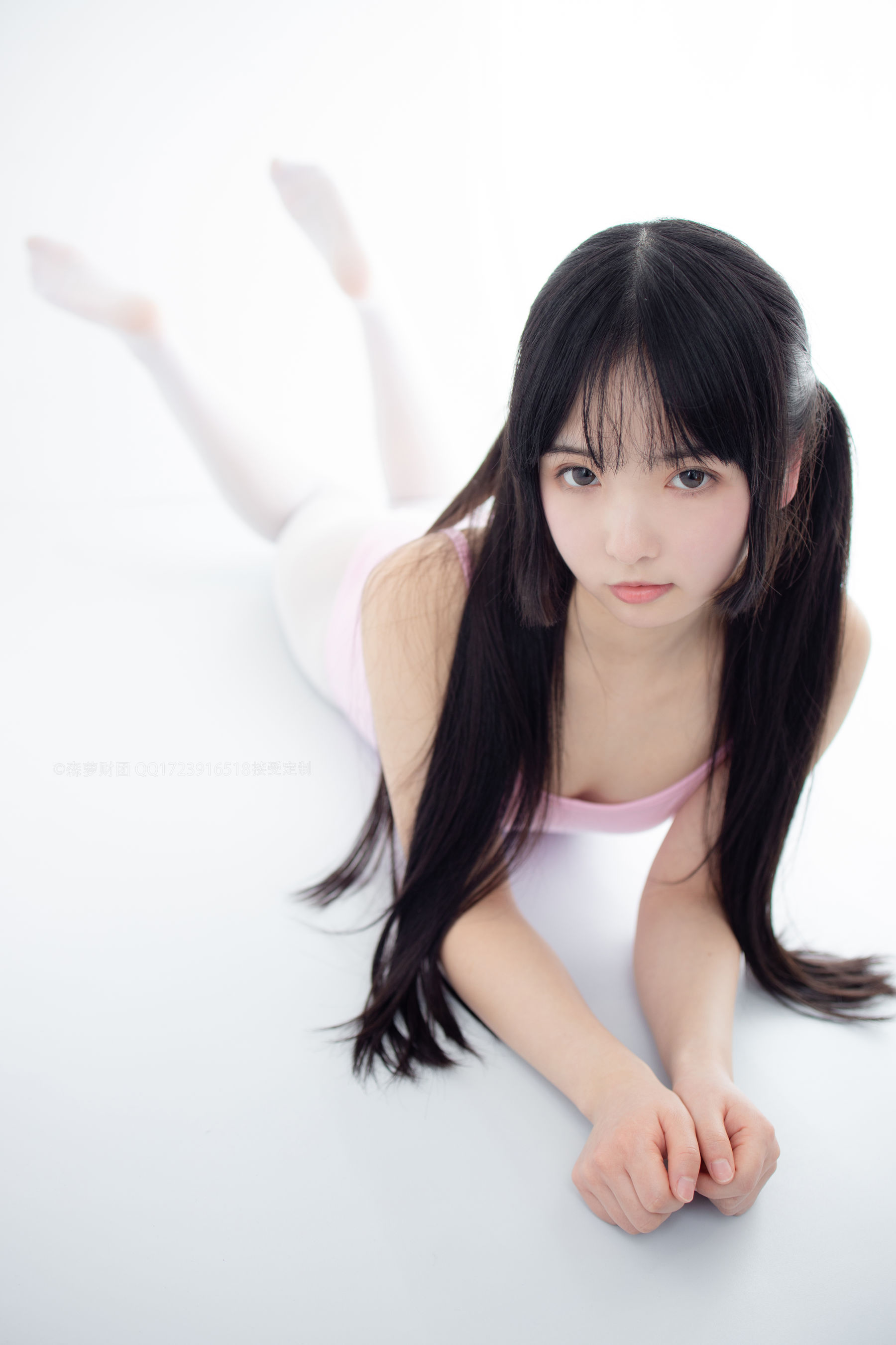 50D白丝练功服百合踩物-图32