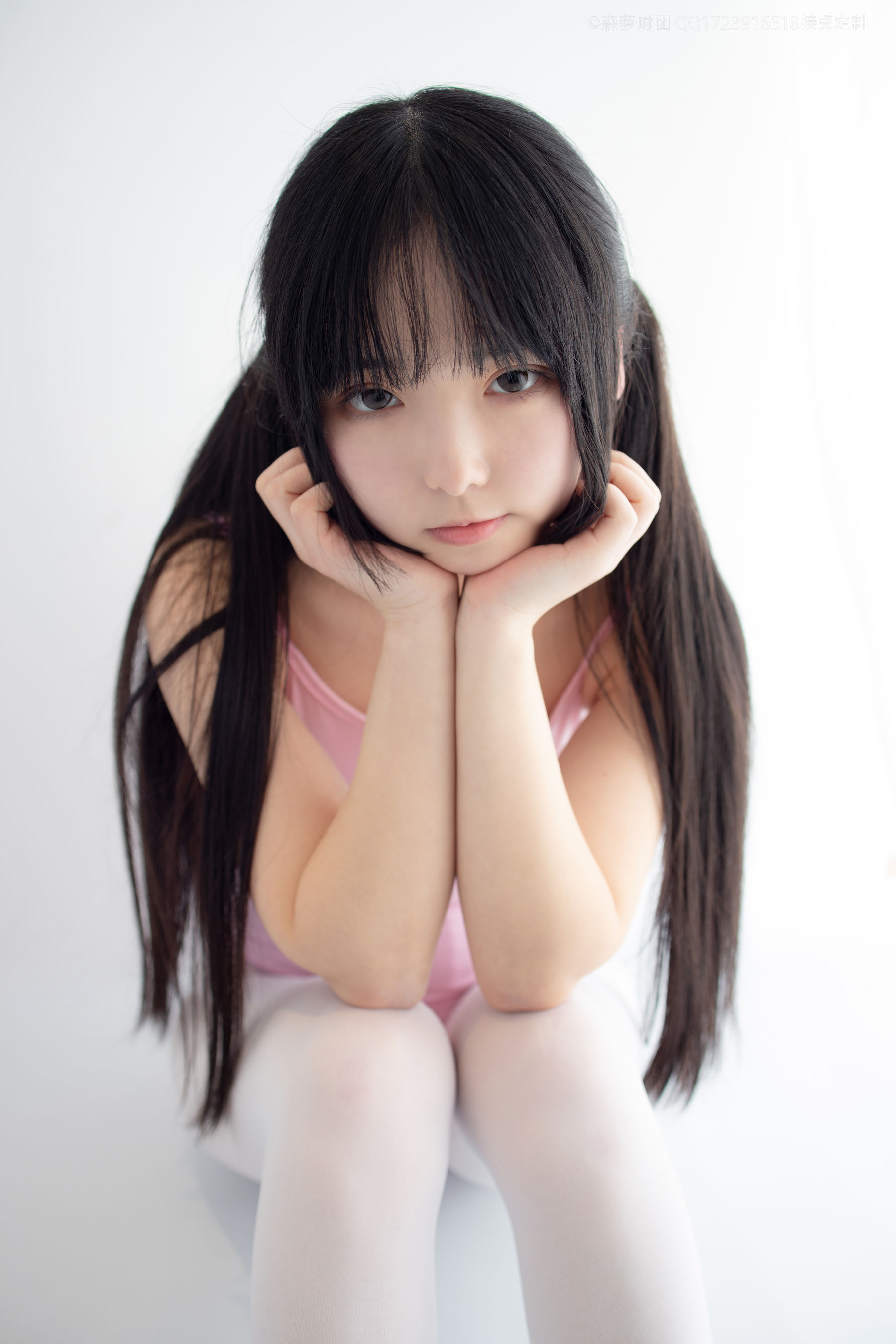 50D白丝练功服百合踩物-图84