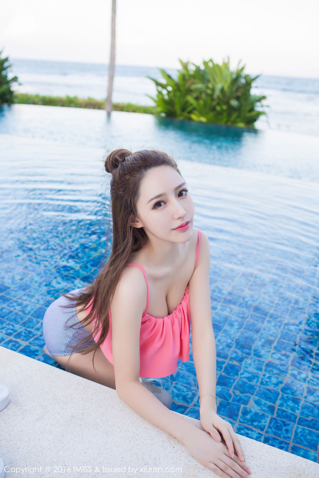 刘奕宁Lynn《巴厘岛旅拍》2套泳装  Vol.112-图35