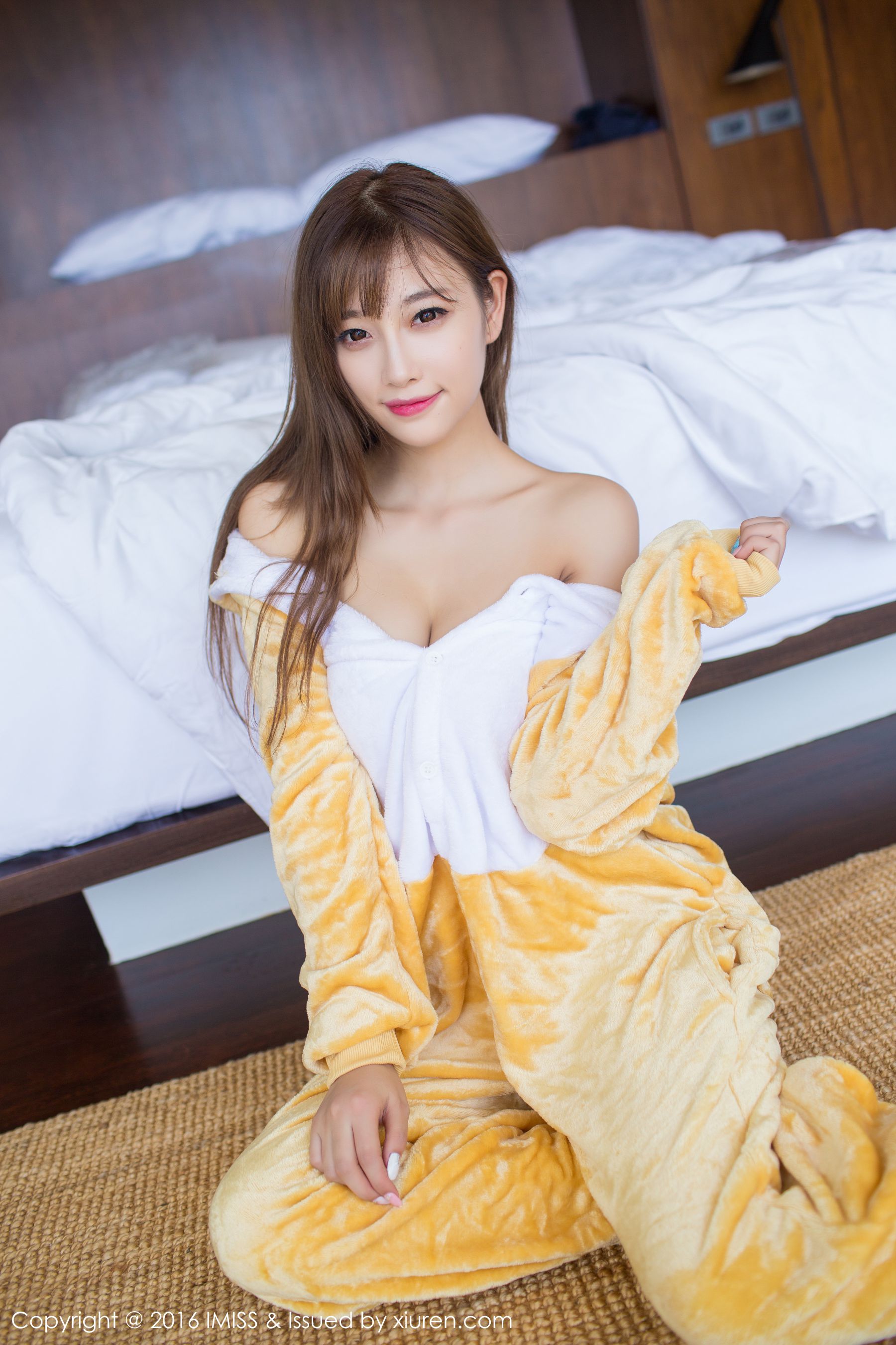 sugar小甜心CC《美女扮野兽+旗袍与丝袜》  Vol.136-图12