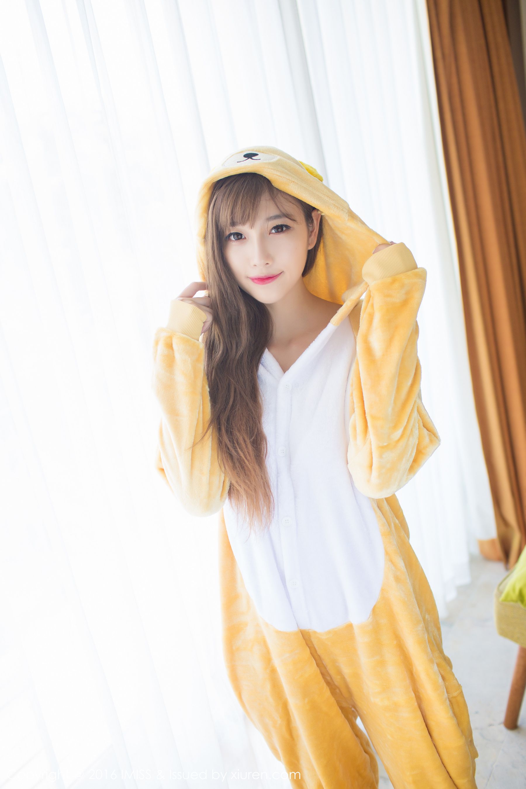 sugar小甜心CC《美女扮野兽+旗袍与丝袜》  Vol.136-图1
